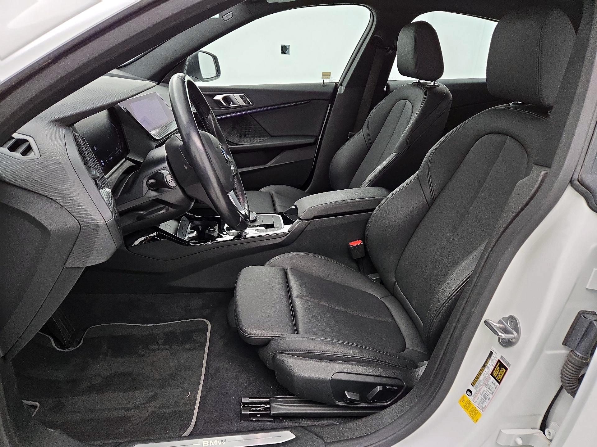 Thumbnail: 2023 BMW 2 Series - 11