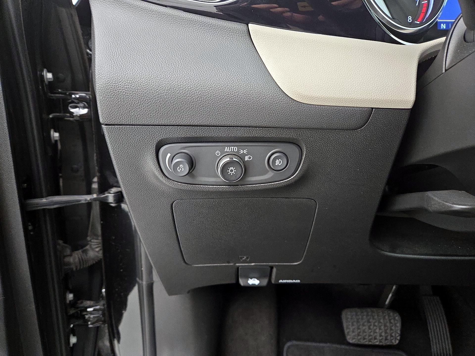 Thumbnail: 2022 Buick Encore GX - 13