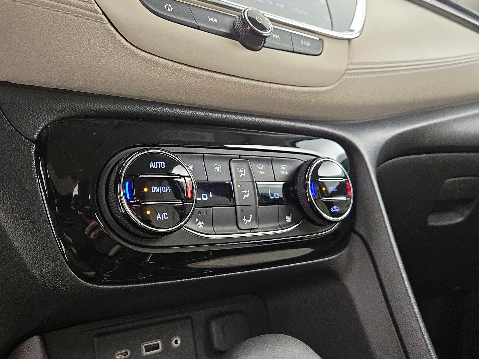 Thumbnail: 2022 Buick Encore GX - 16