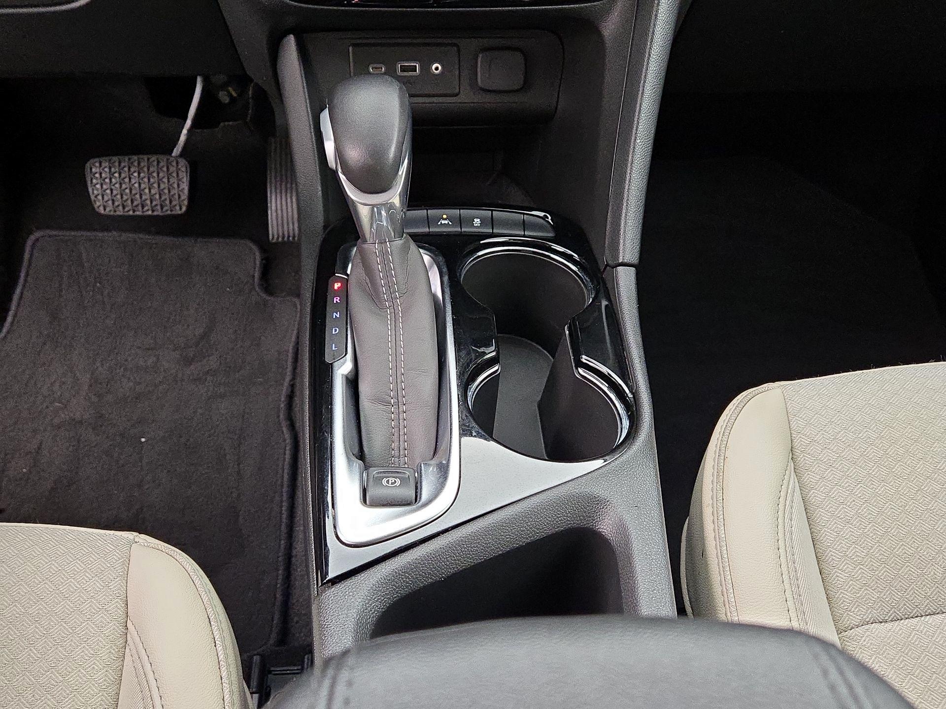 Thumbnail: 2022 Buick Encore GX - 17