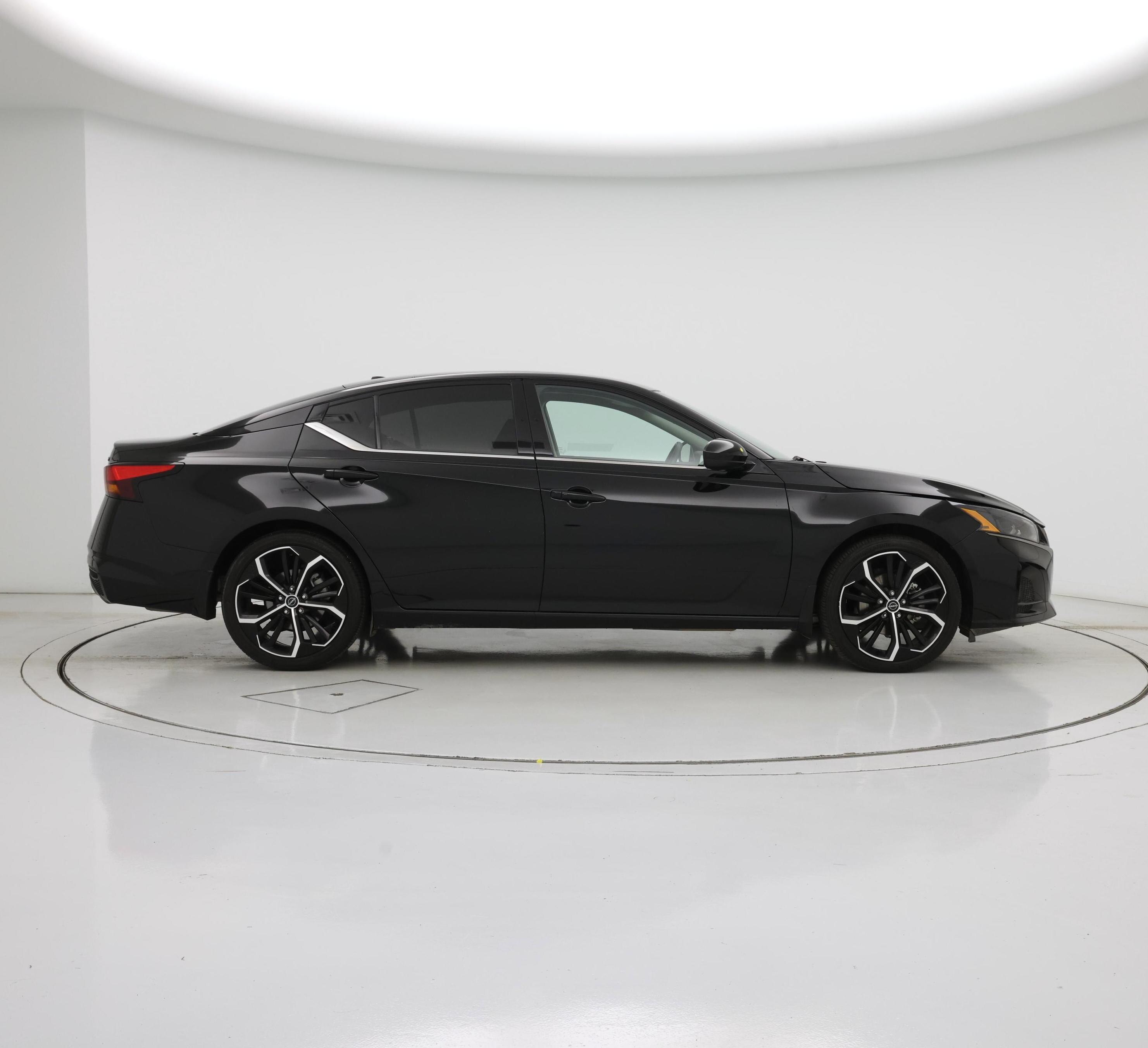 Thumbnail: 2024 Nissan Altima - 7