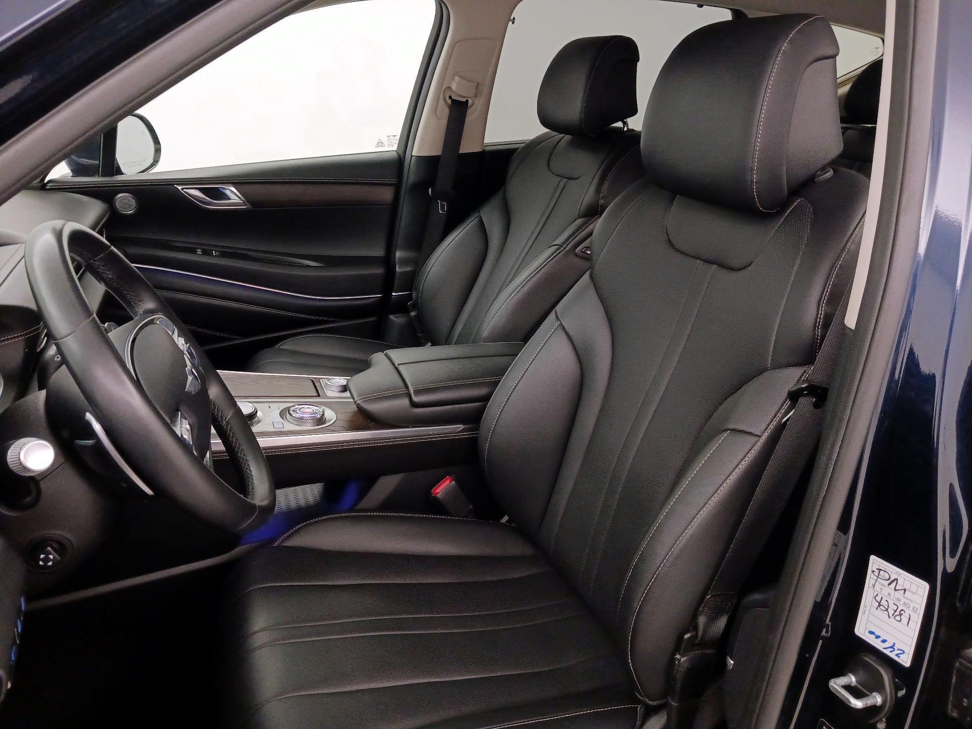 Thumbnail: 2024 Genesis GV80 - 11