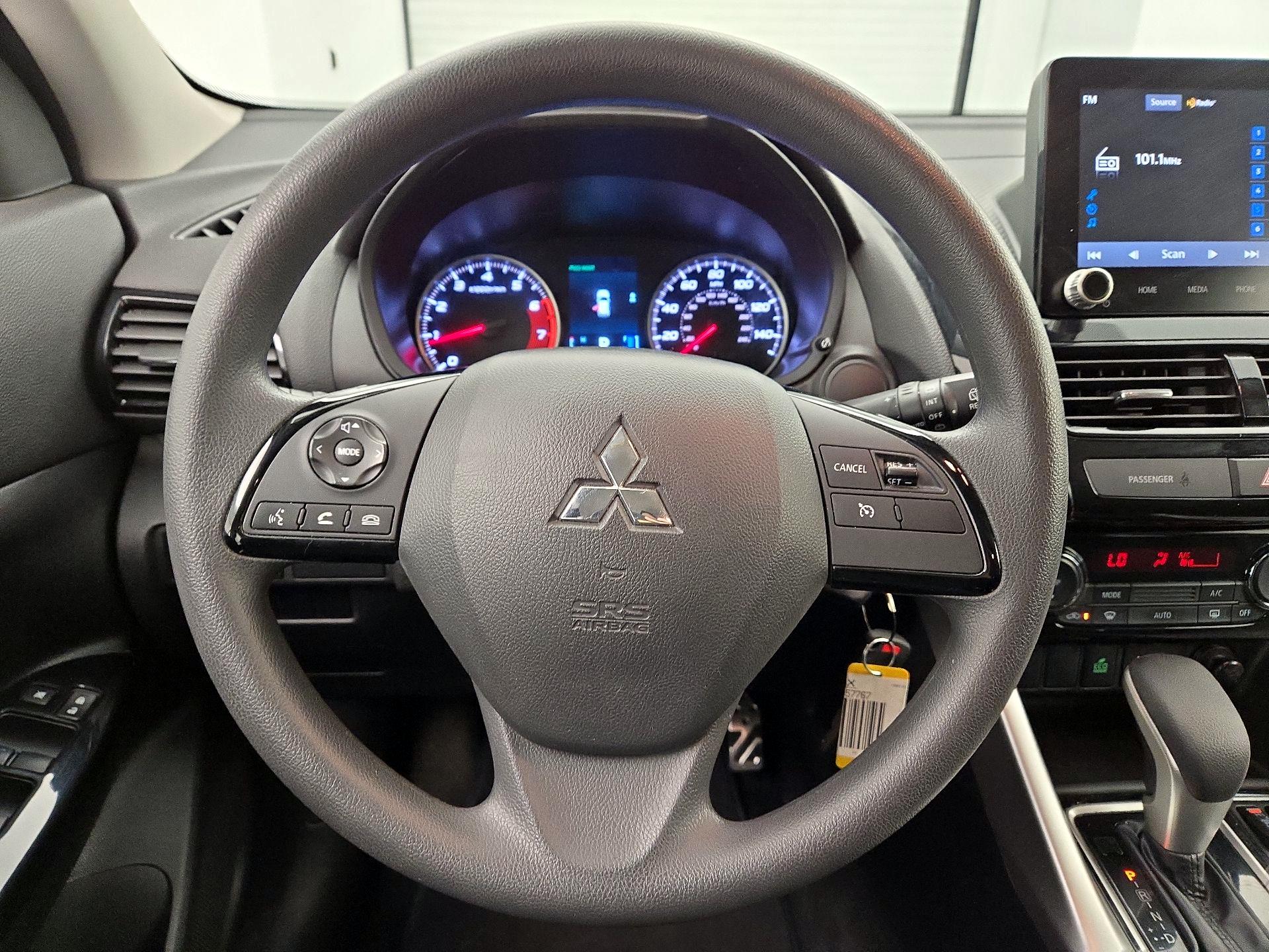 Thumbnail: 2022 Mitsubishi Eclipse Cross - 10