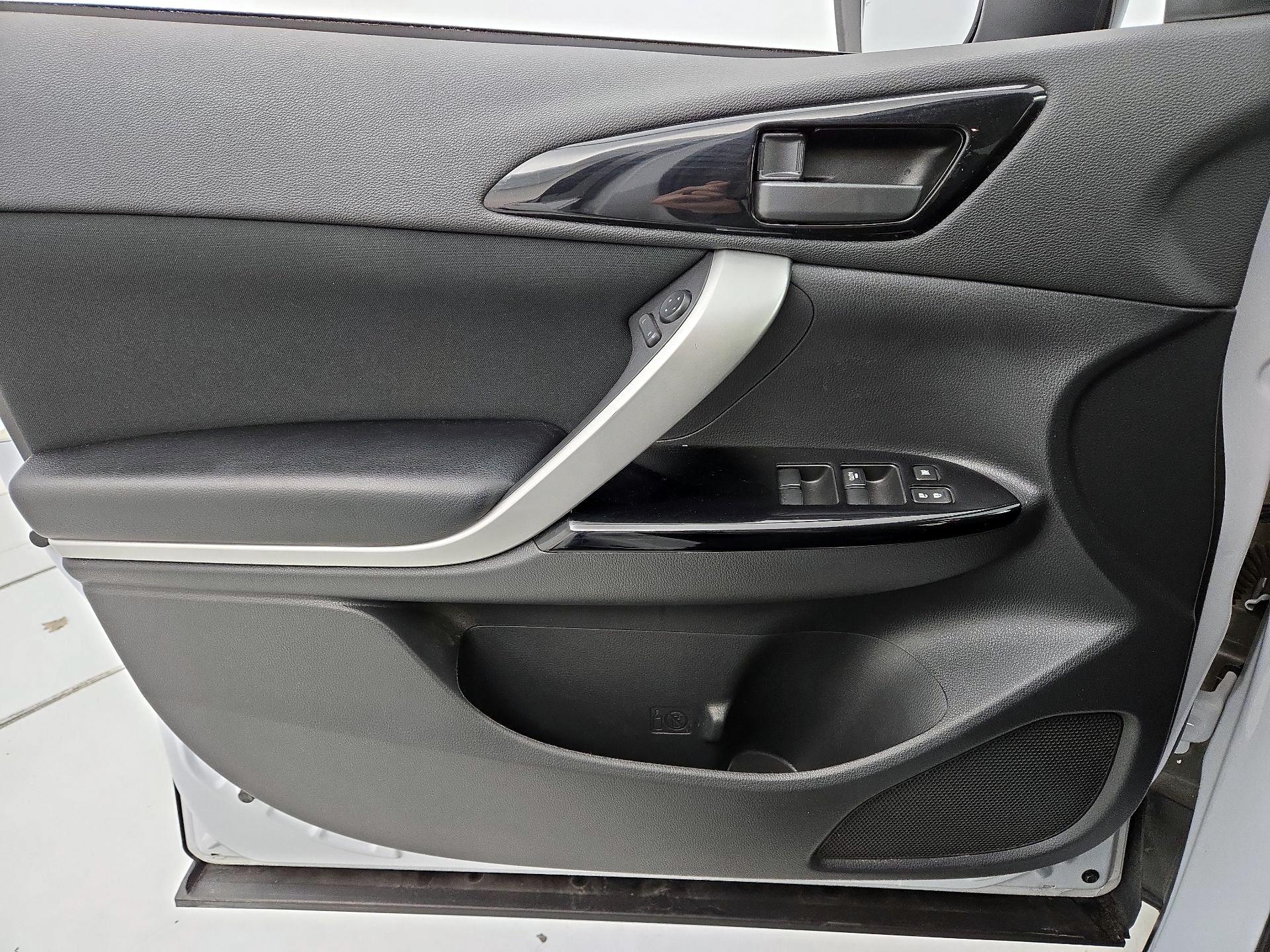 Thumbnail: 2022 Mitsubishi Eclipse Cross - 12