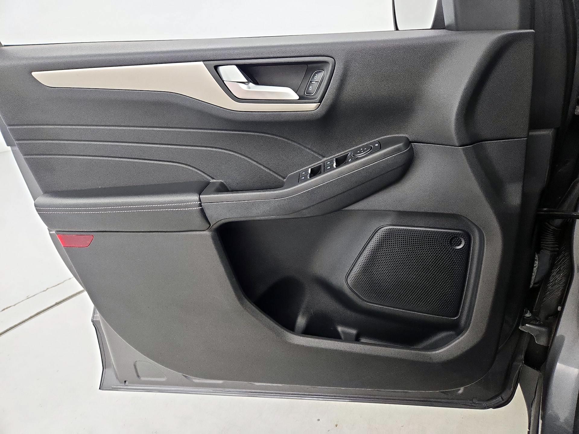 Thumbnail: 2021 Ford Escape - 12