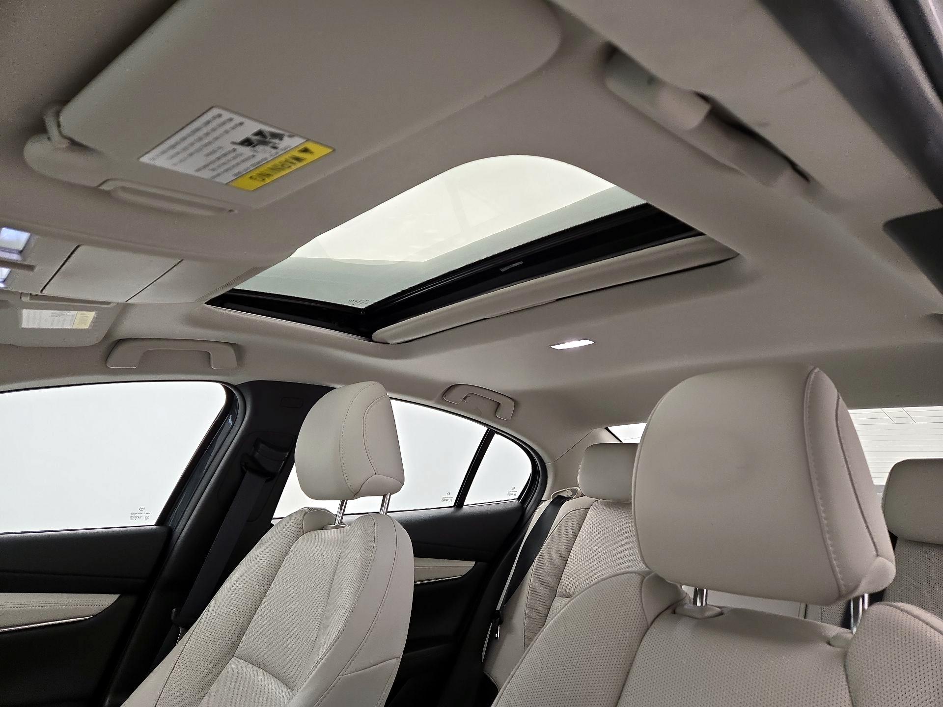 Thumbnail: 2022 Mazda Mazda3 - 20