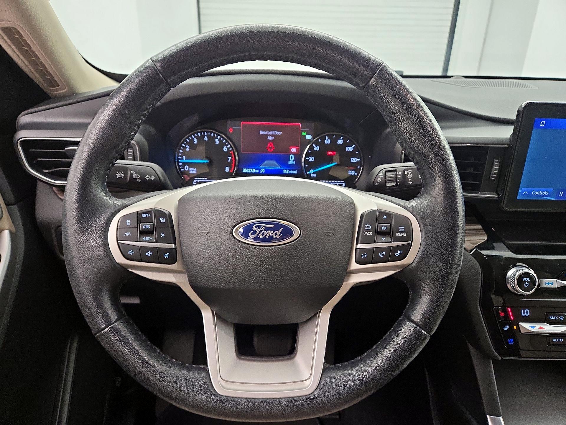 Thumbnail: 2021 Ford Explorer - 10