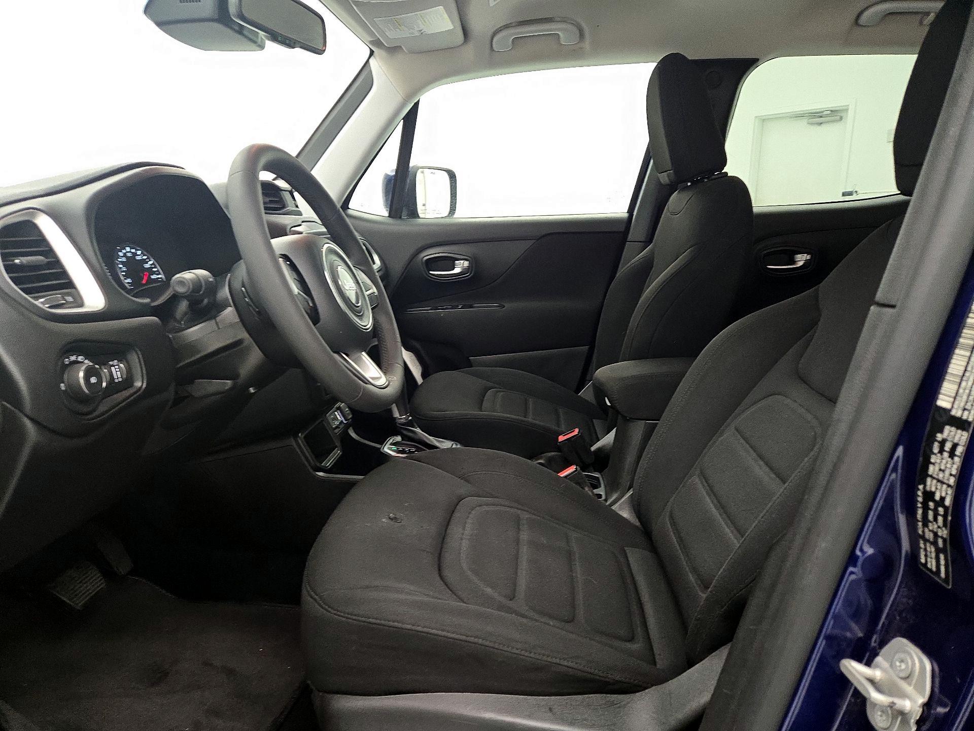 Thumbnail: 2020 Jeep Renegade - 11