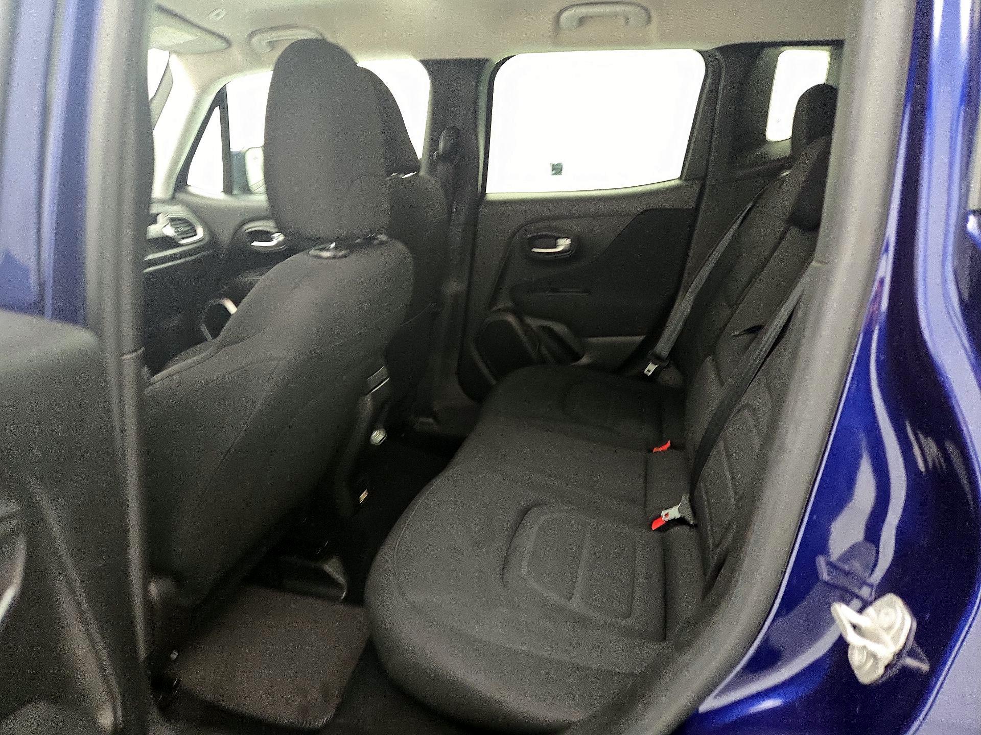 Thumbnail: 2020 Jeep Renegade - 19