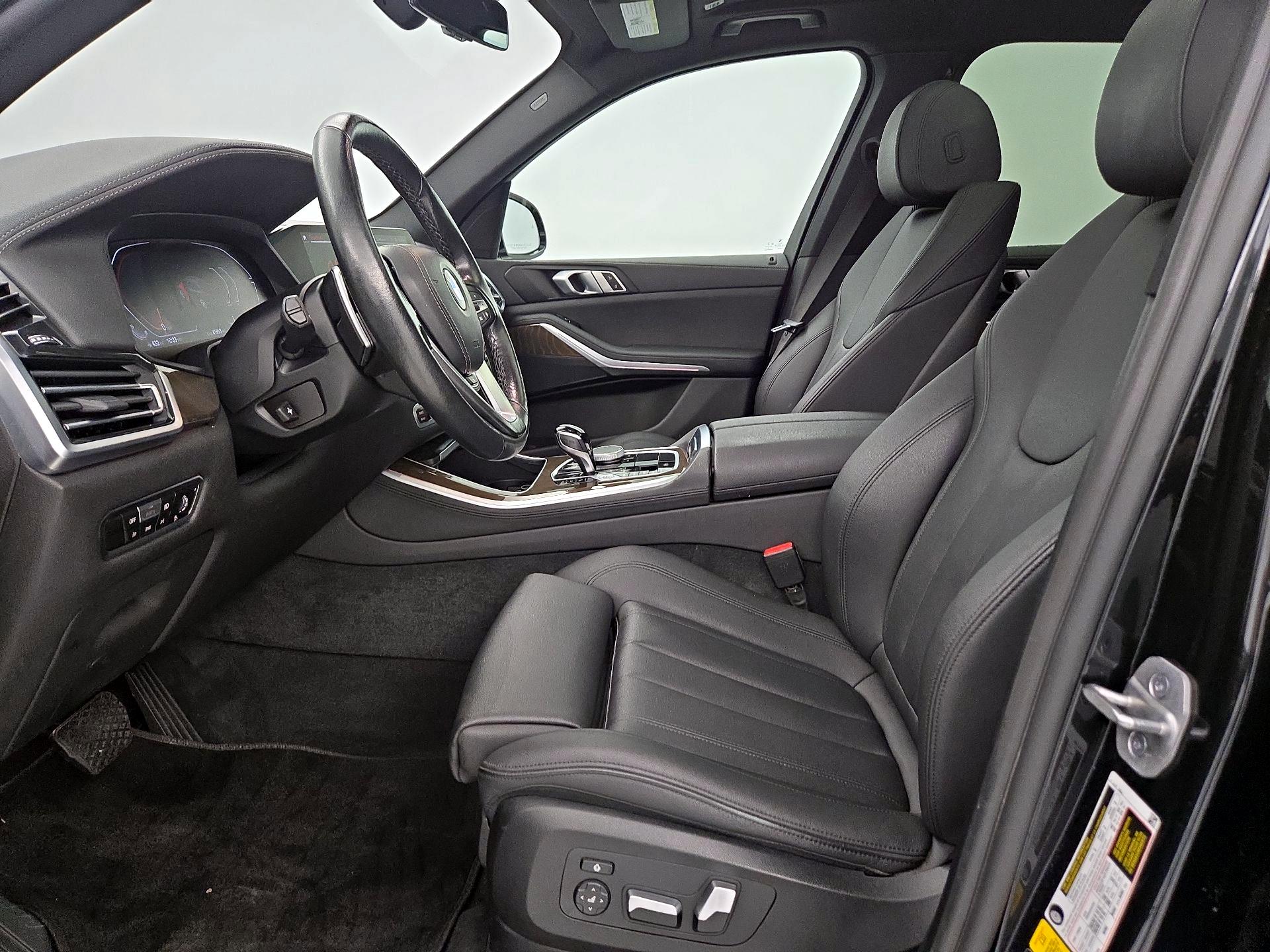 Thumbnail: 2022 BMW X5 - 11