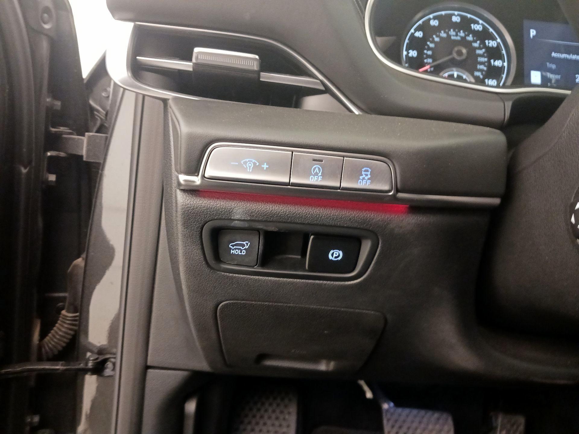 Thumbnail: 2024 Genesis GV80 - 13