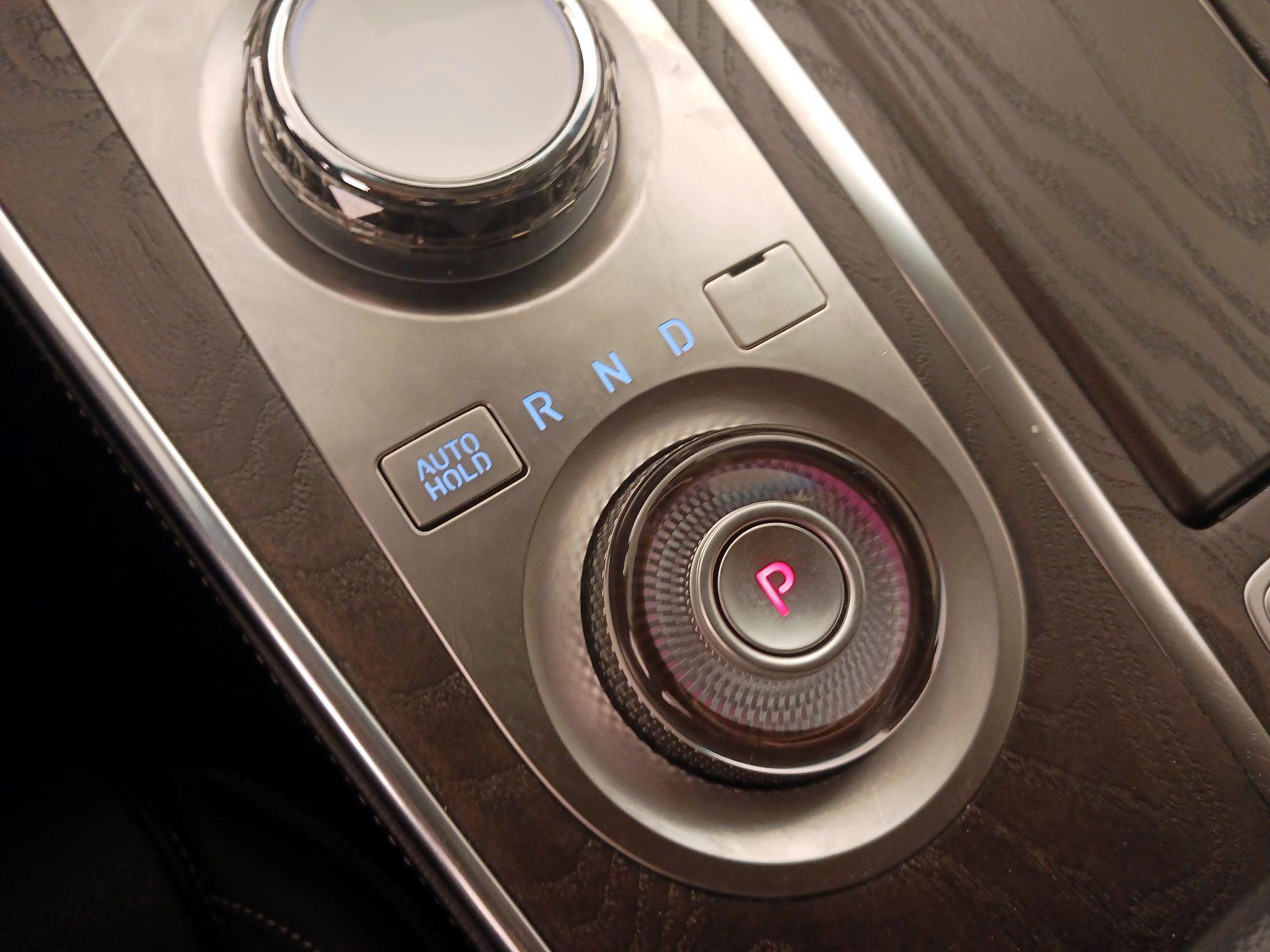 Thumbnail: 2024 Genesis GV80 - 18