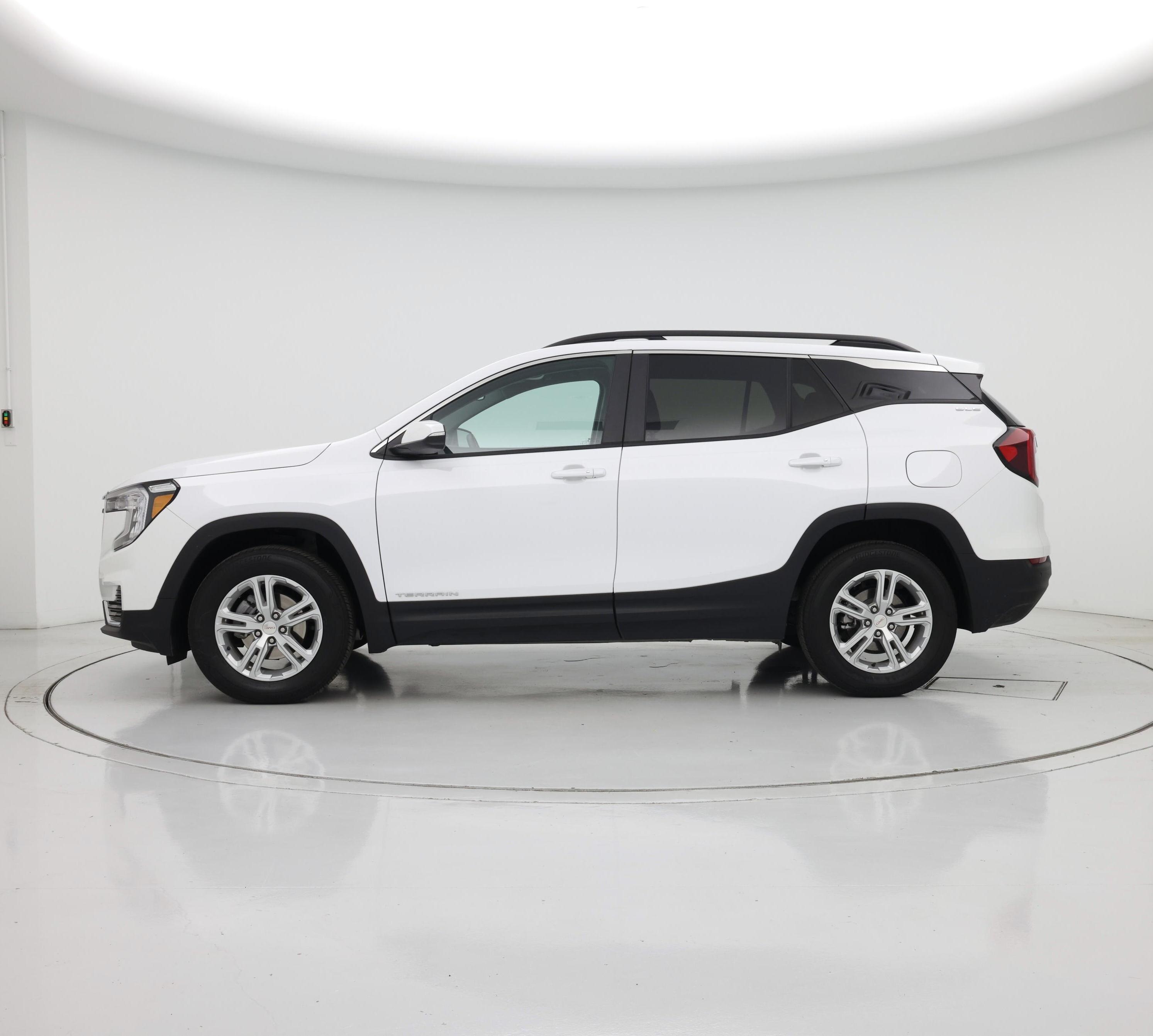 Thumbnail: 2023 GMC Terrain - 3