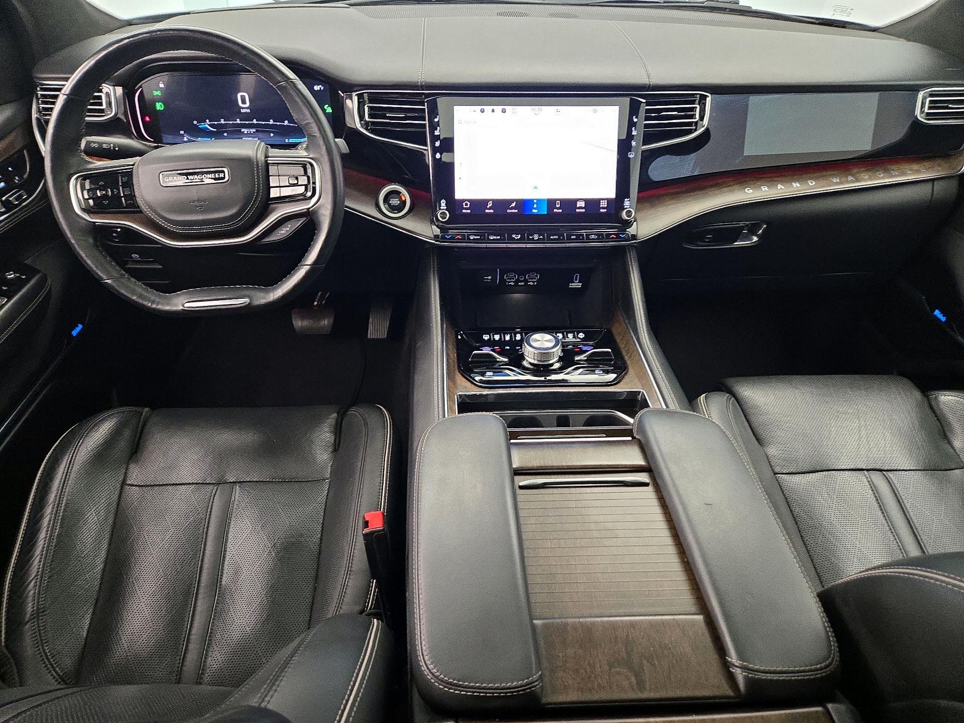 Thumbnail: 2022 Jeep Grand Wagoneer - 9