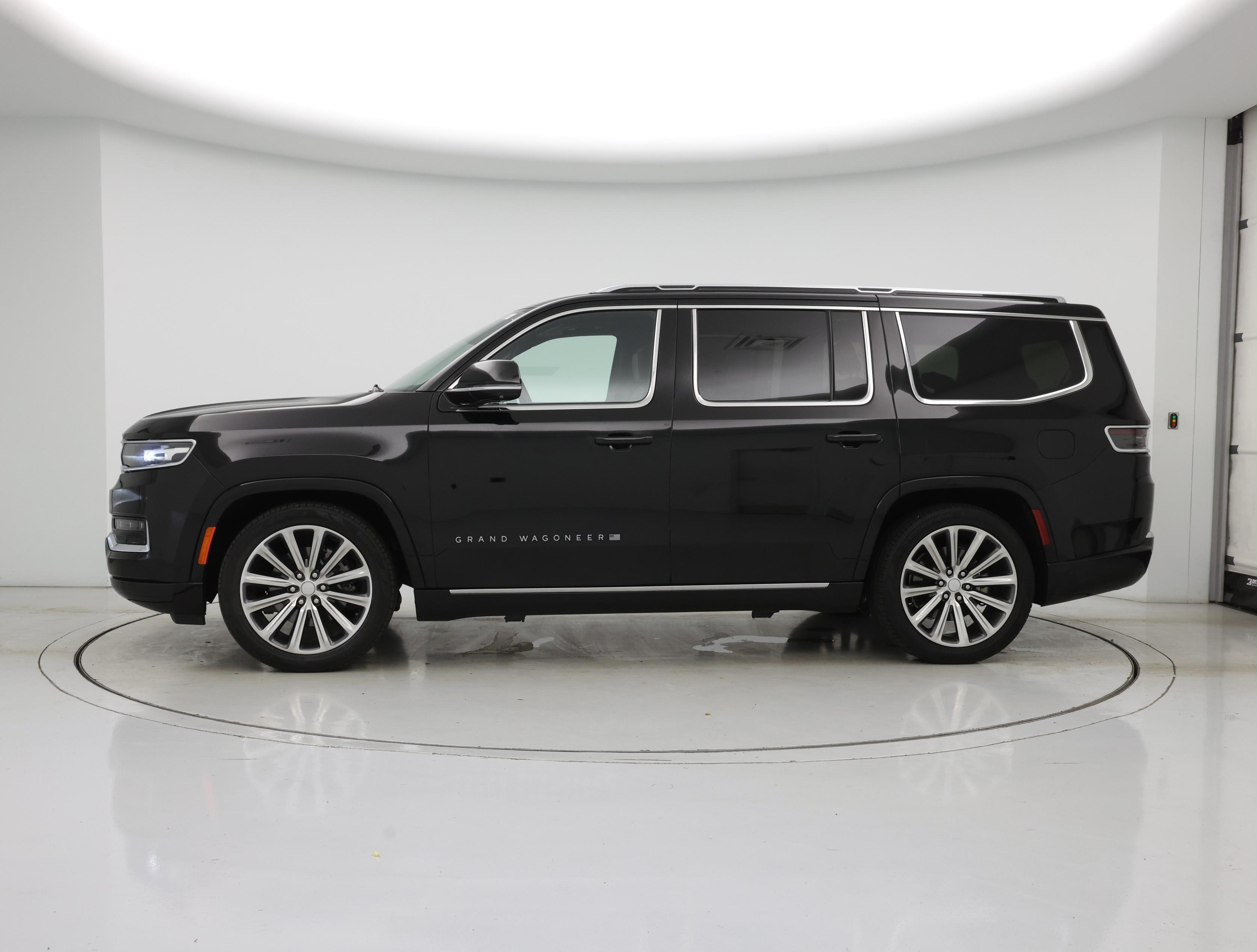 Thumbnail: 2022 Jeep Grand Wagoneer - 3