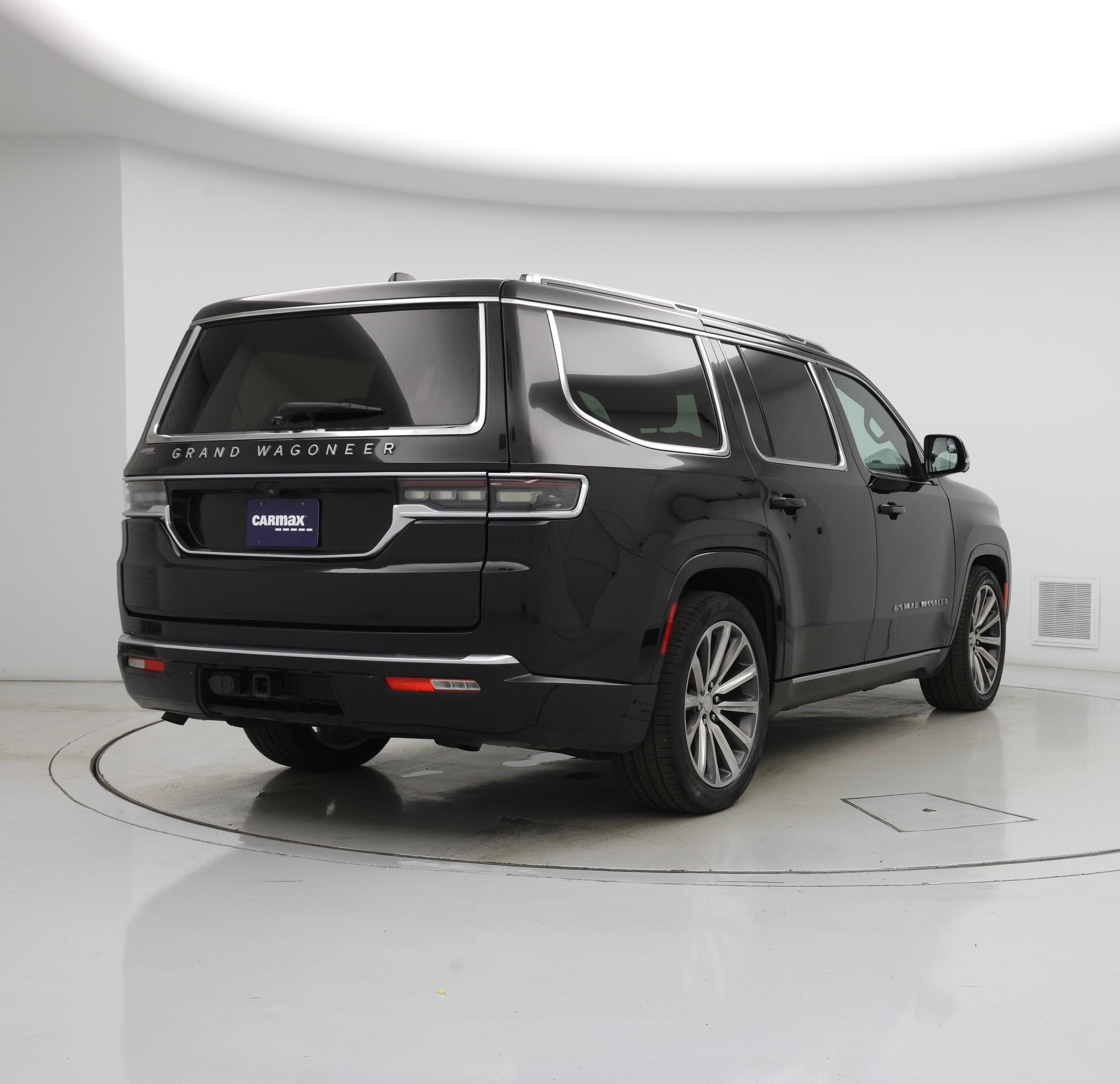 Thumbnail: 2022 Jeep Grand Wagoneer - 8