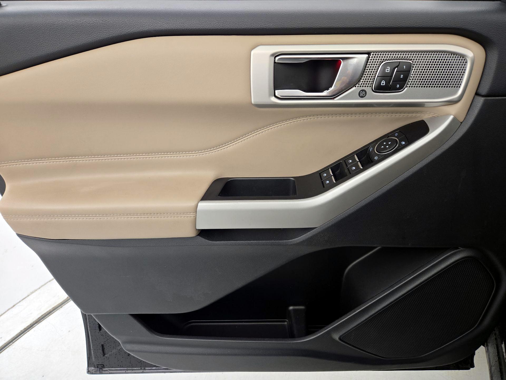 Thumbnail: 2022 Ford Explorer - 12