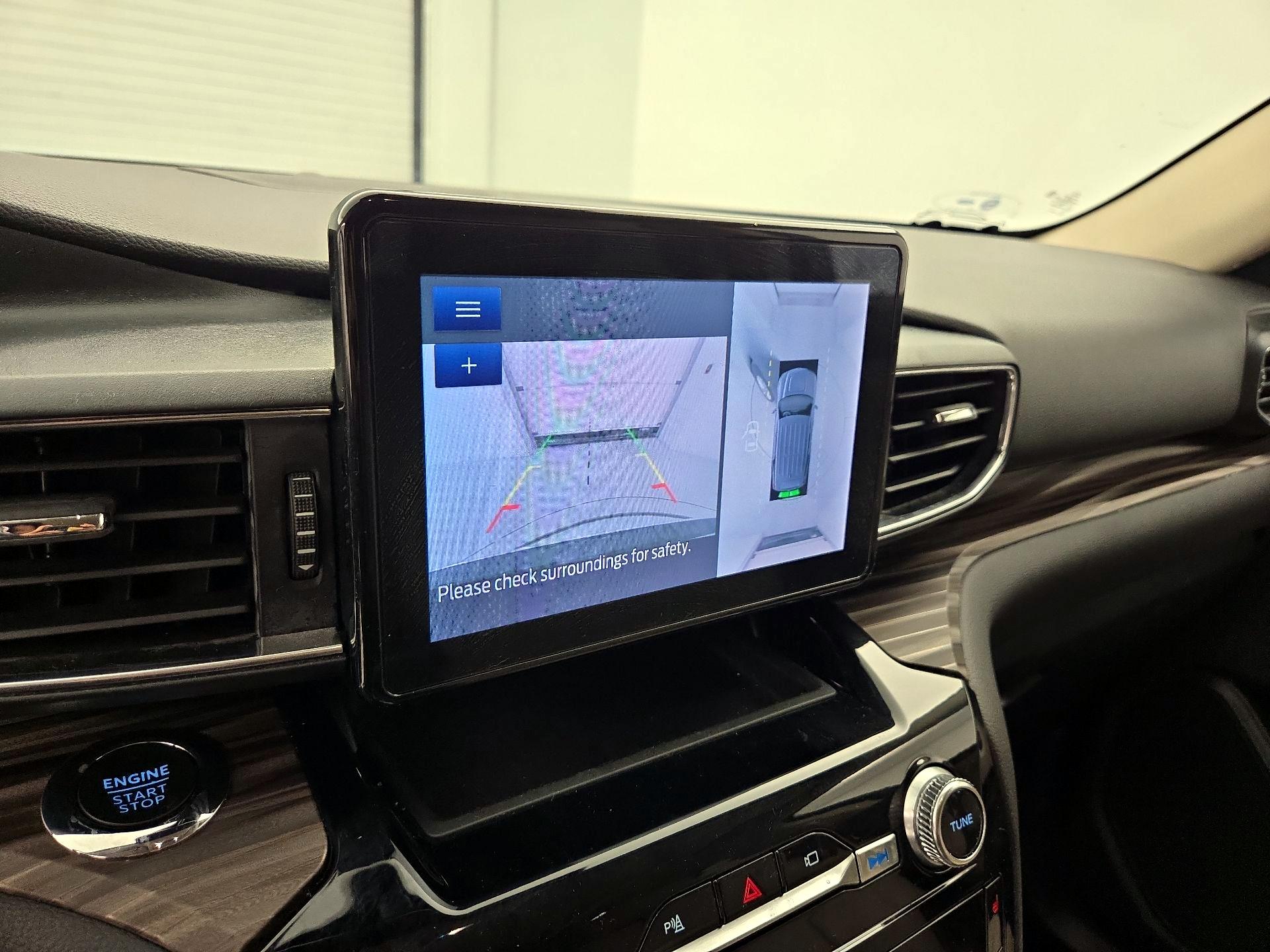 Thumbnail: 2022 Ford Explorer - 15