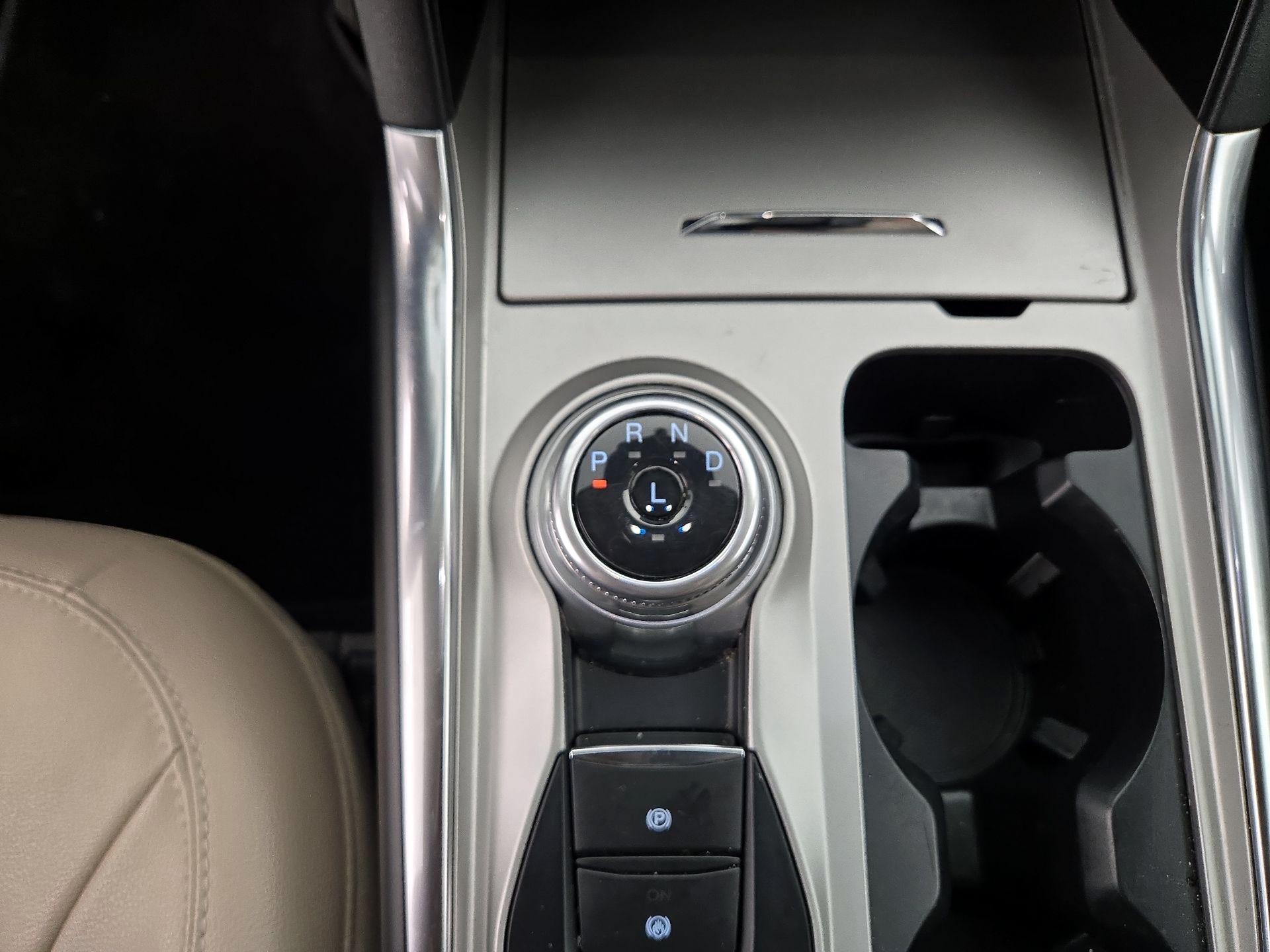 Thumbnail: 2022 Ford Explorer - 18