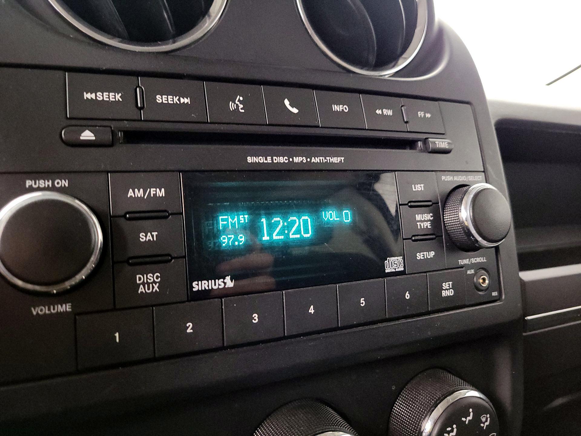 Thumbnail: 2016 Jeep Patriot - 13