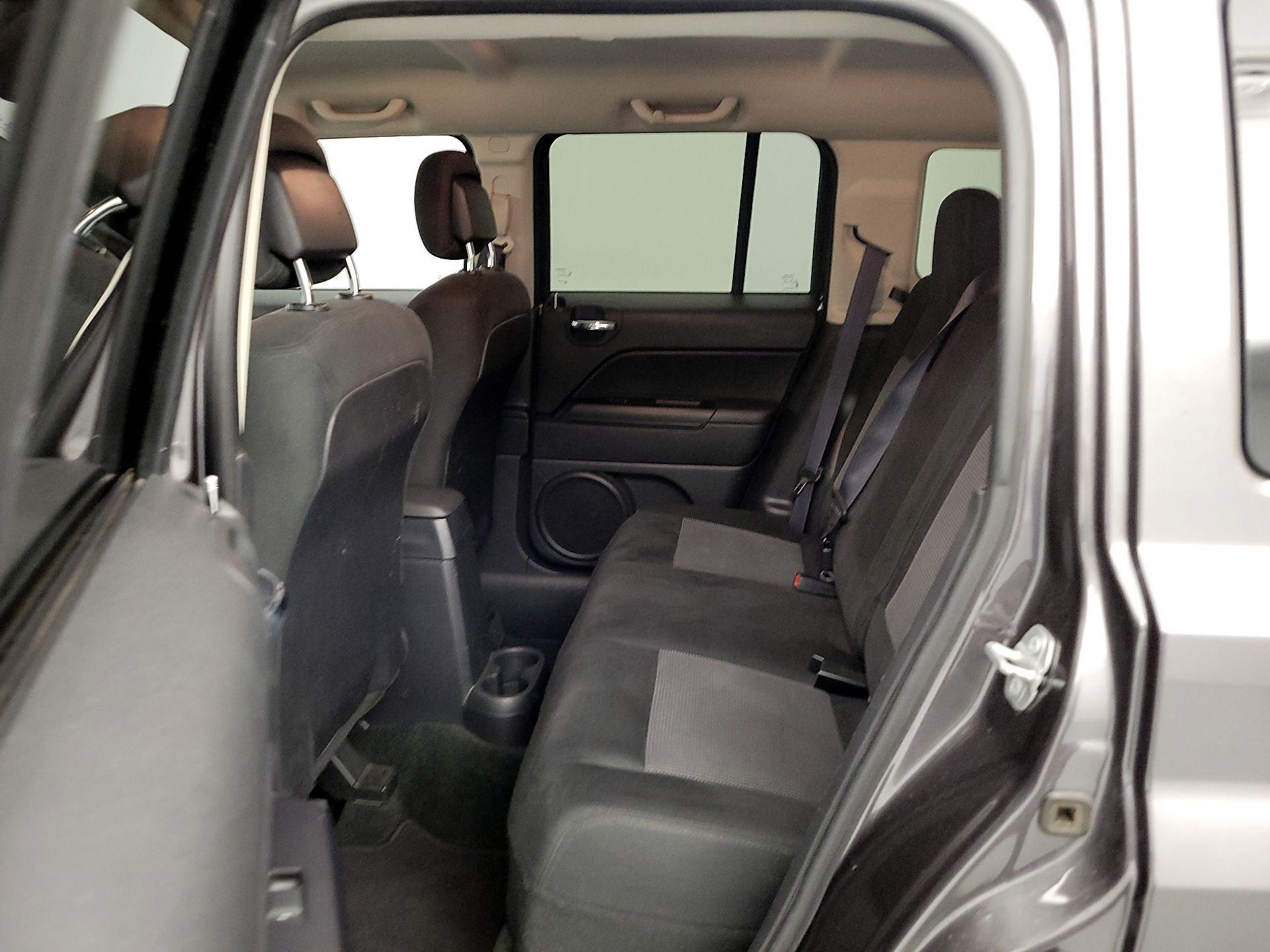 Thumbnail: 2016 Jeep Patriot - 16