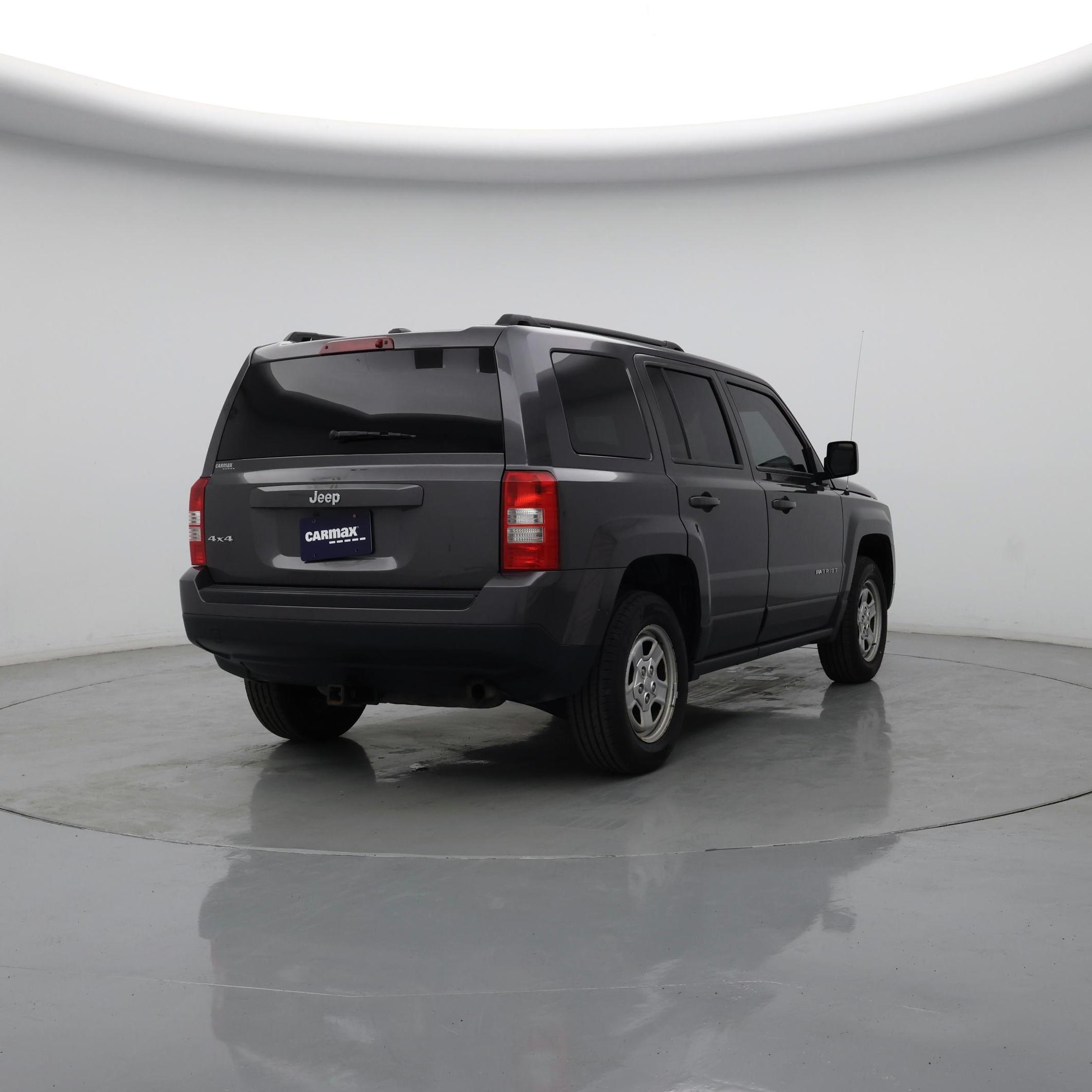 Thumbnail: 2016 Jeep Patriot - 8