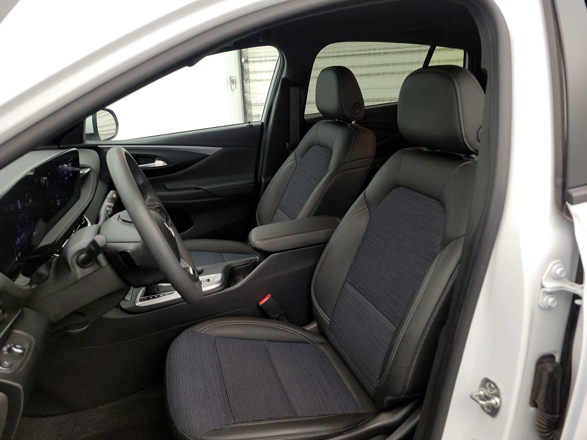 Thumbnail: 2025 Buick Envista - 11