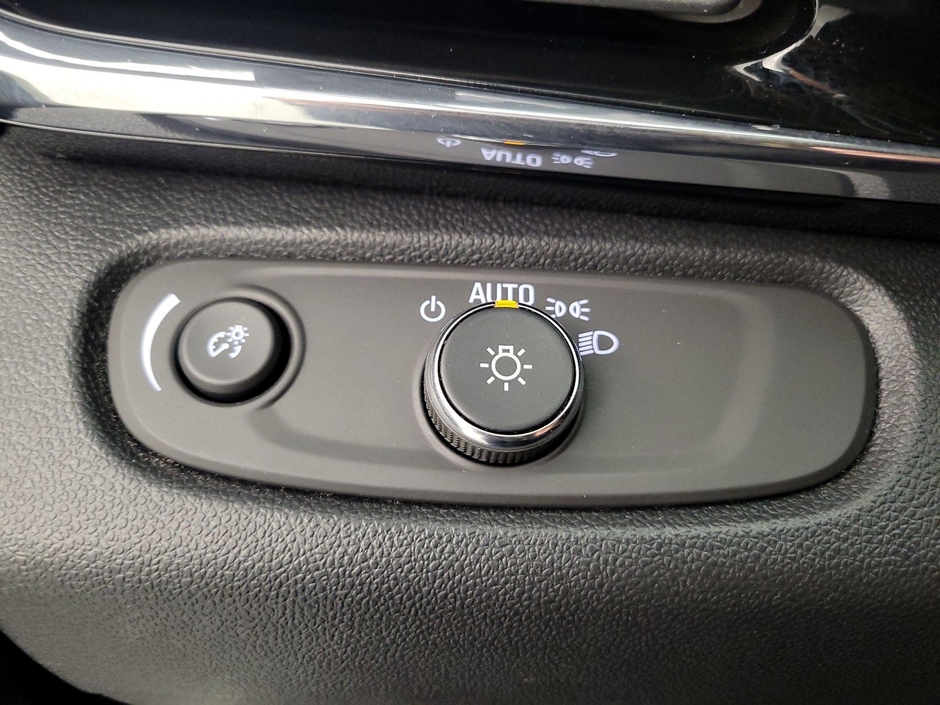 Thumbnail: 2025 Buick Envista - 13