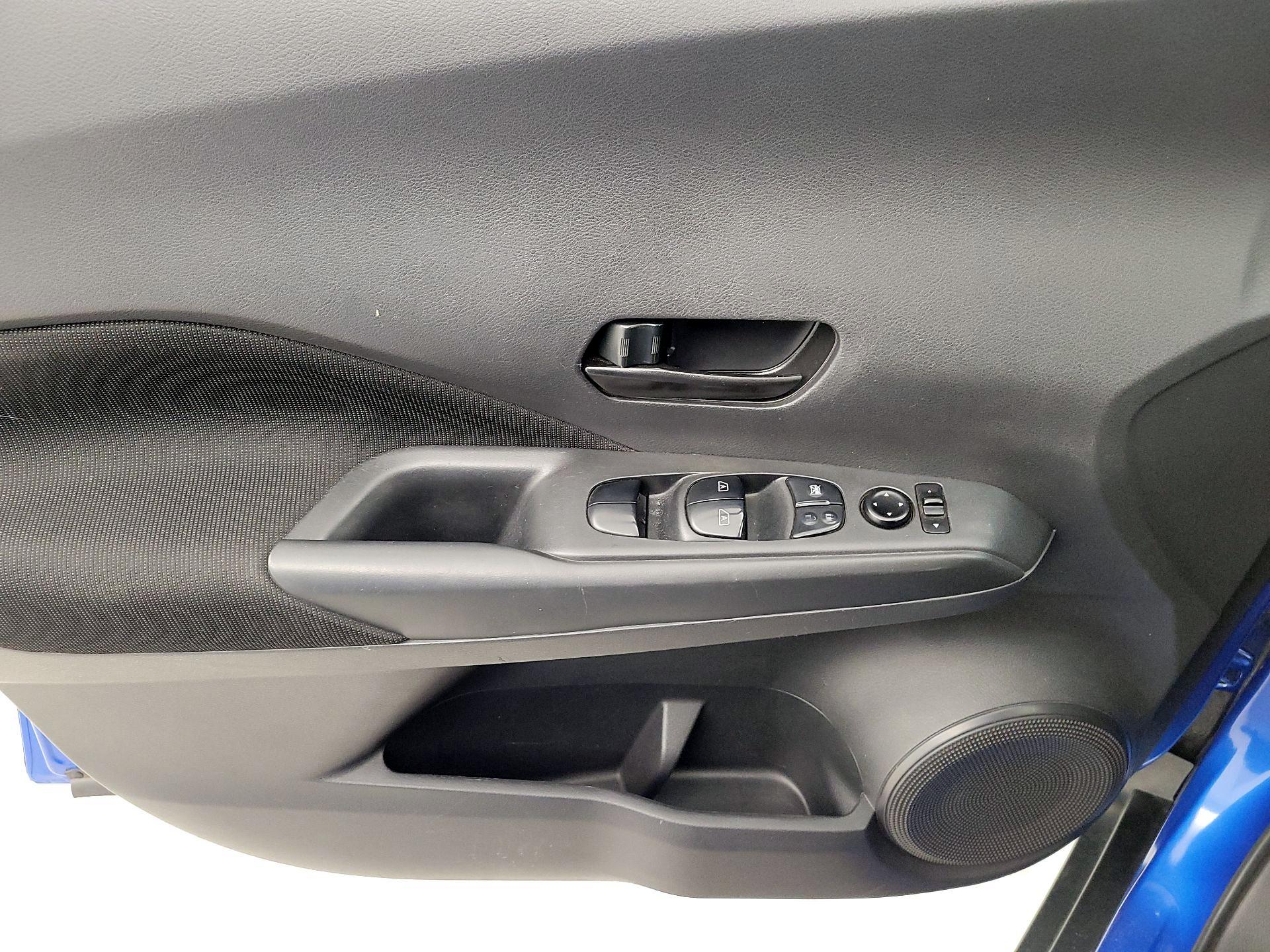 Thumbnail: 2022 Nissan Kicks - 12