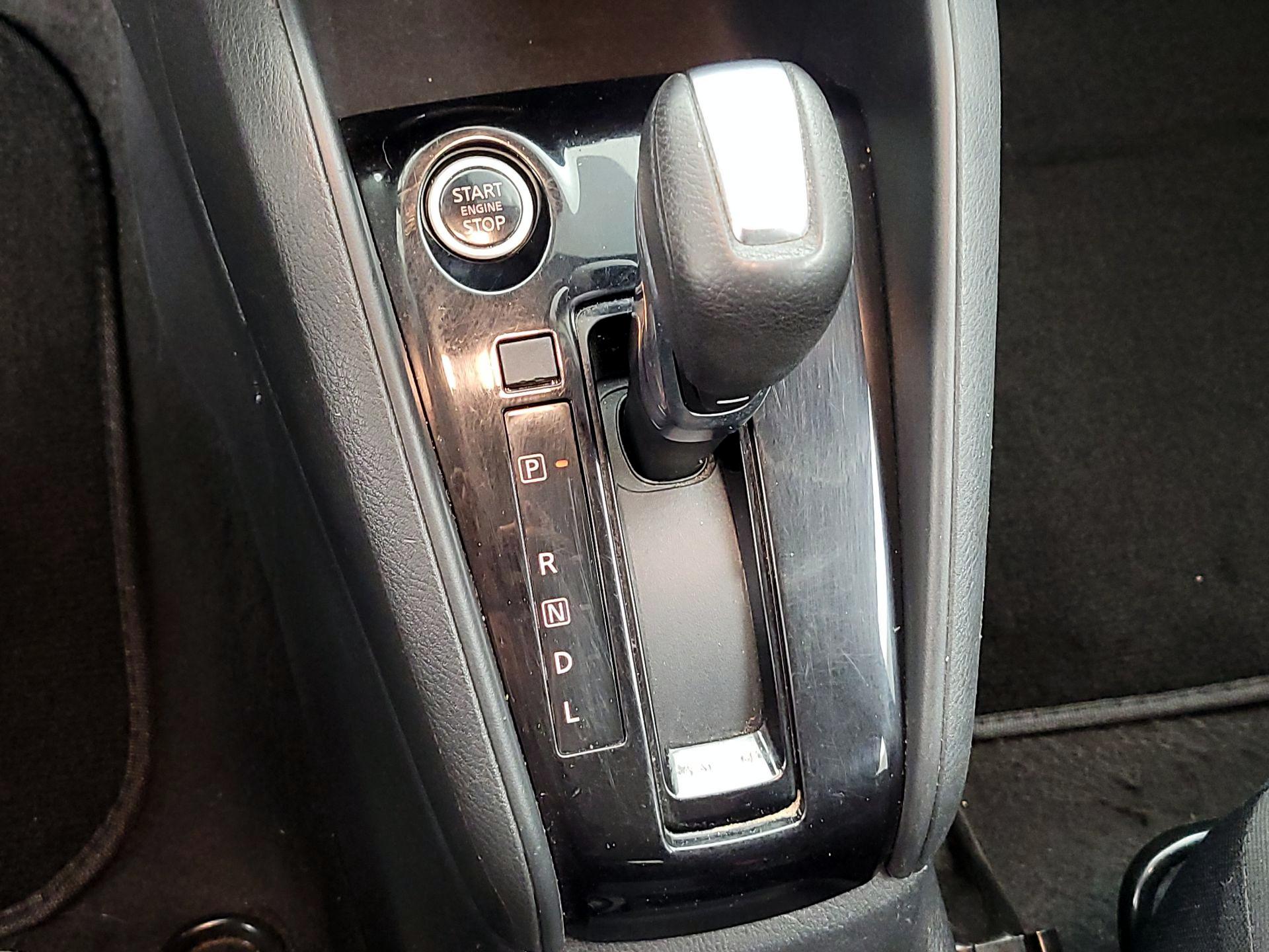 Thumbnail: 2022 Nissan Kicks - 17