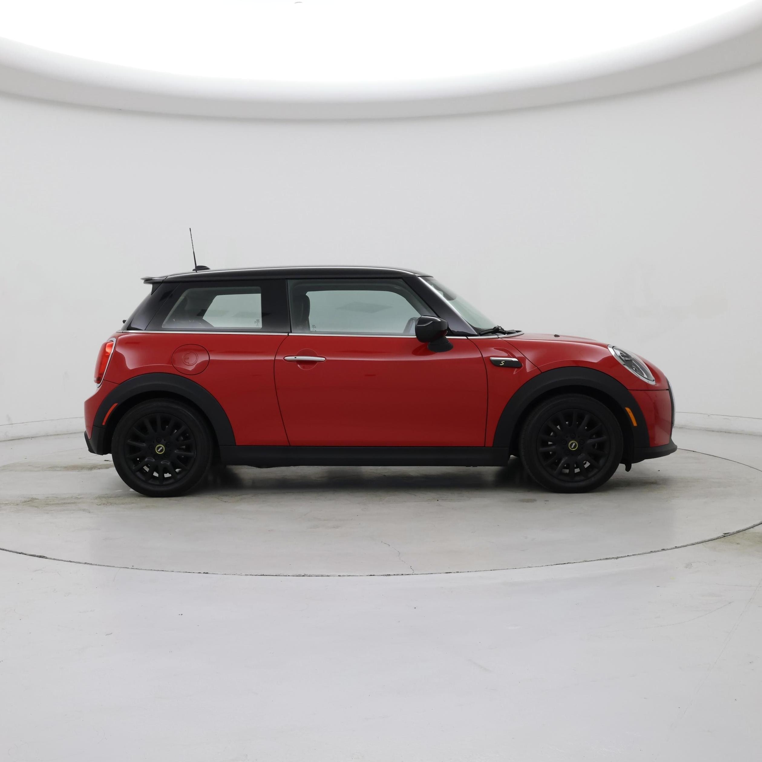 Thumbnail: 2022 MINI Cooper Hardtop - 7