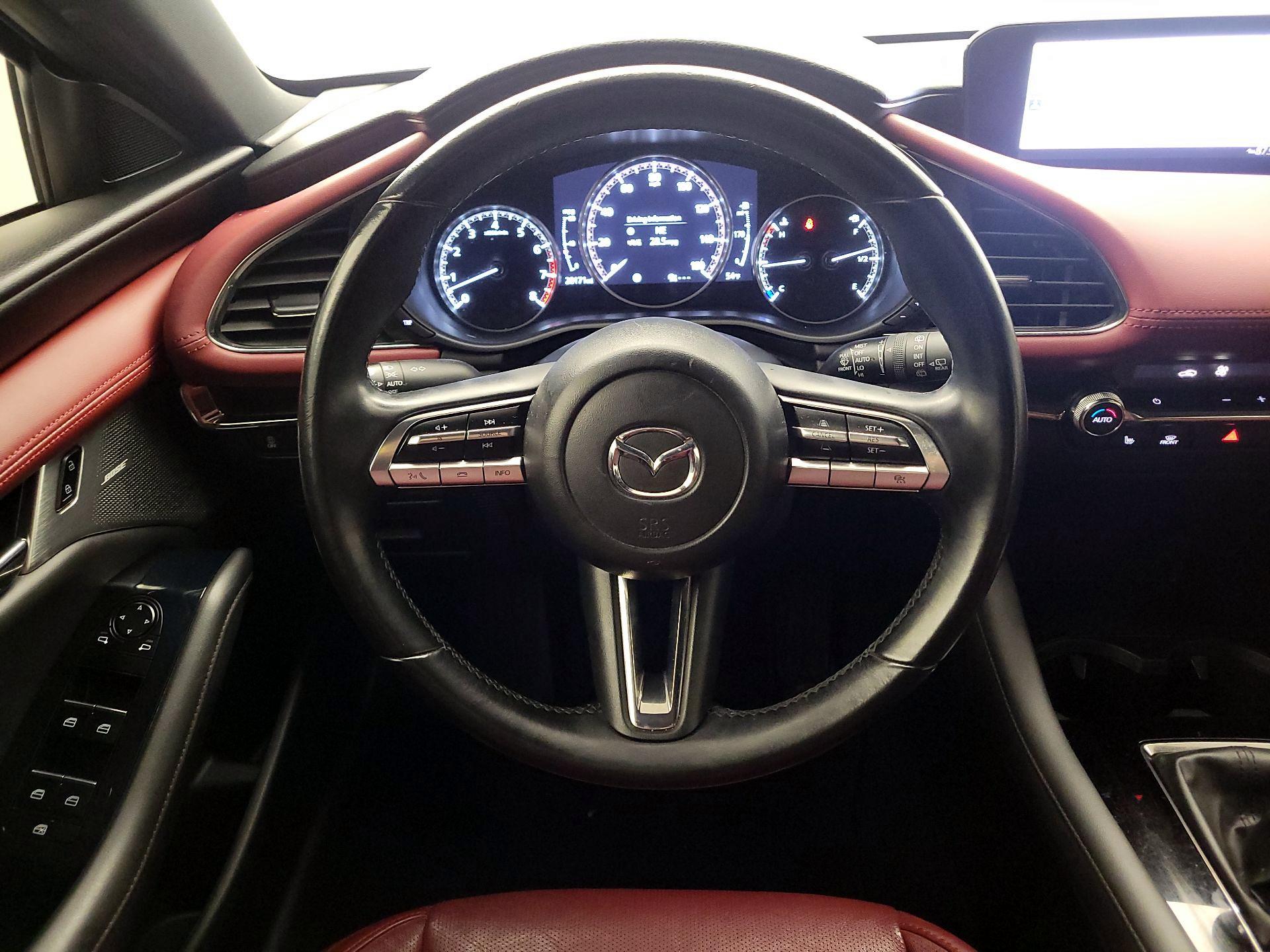 Thumbnail: 2021 Mazda Mazda3 - 10