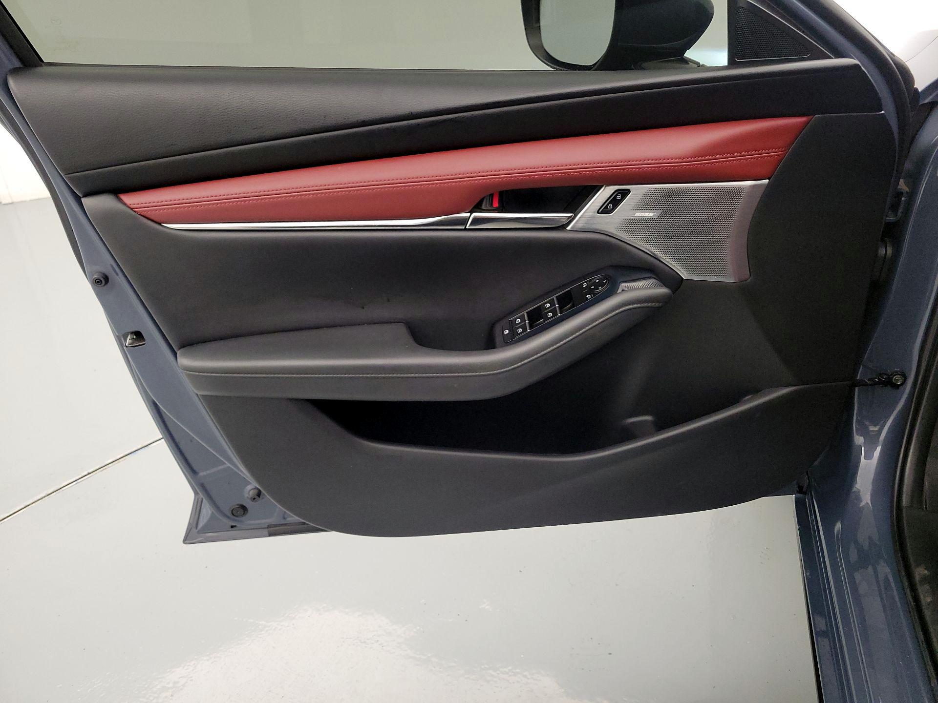 Thumbnail: 2021 Mazda Mazda3 - 12