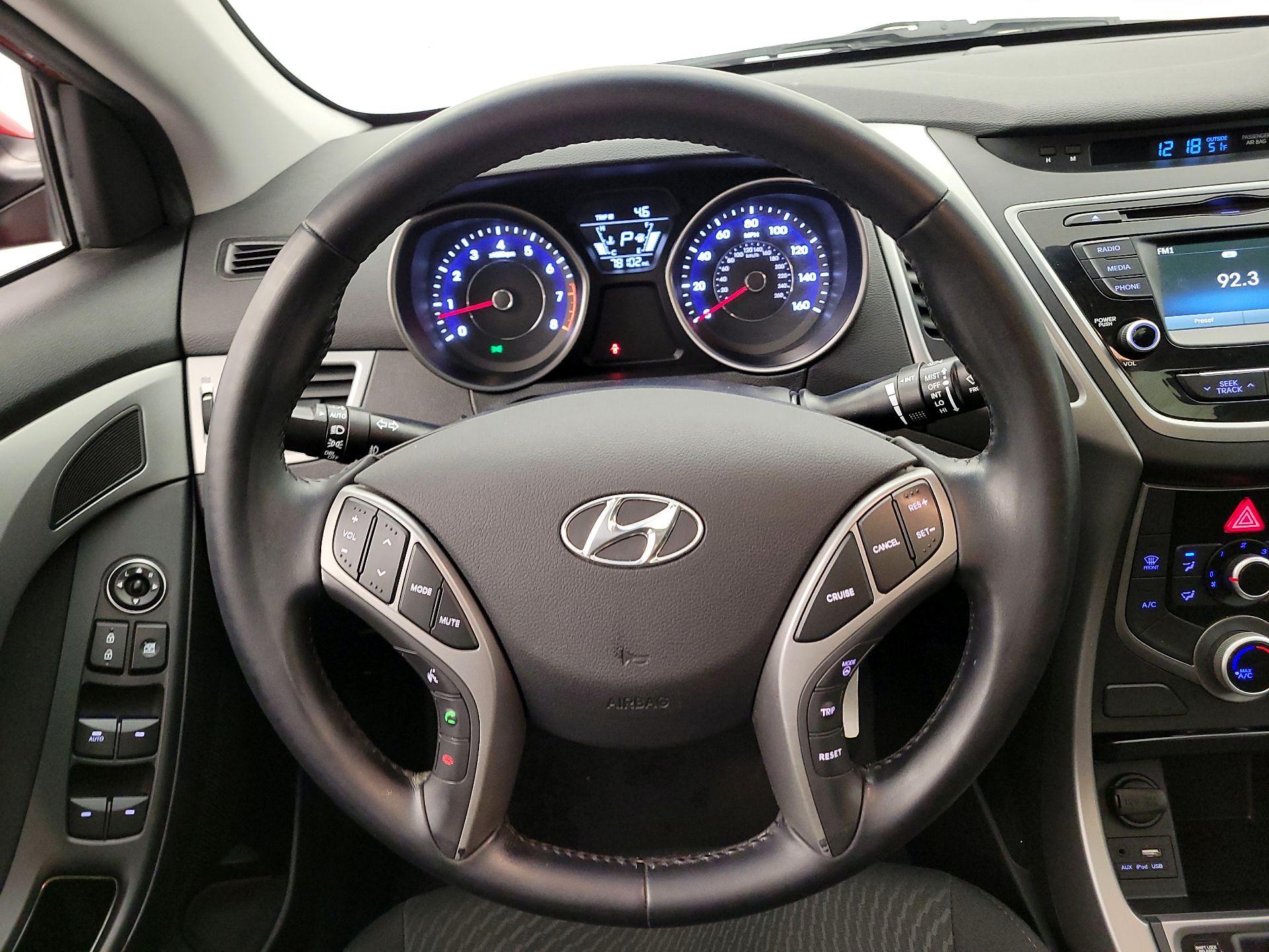 Thumbnail: 2015 Hyundai Elantra - 10