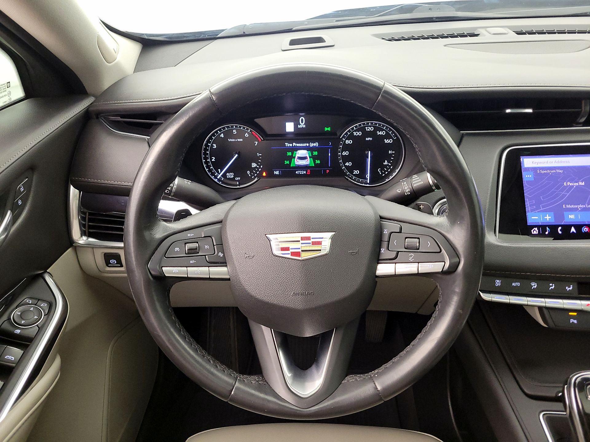 Thumbnail: 2020 Cadillac XT4 - 10