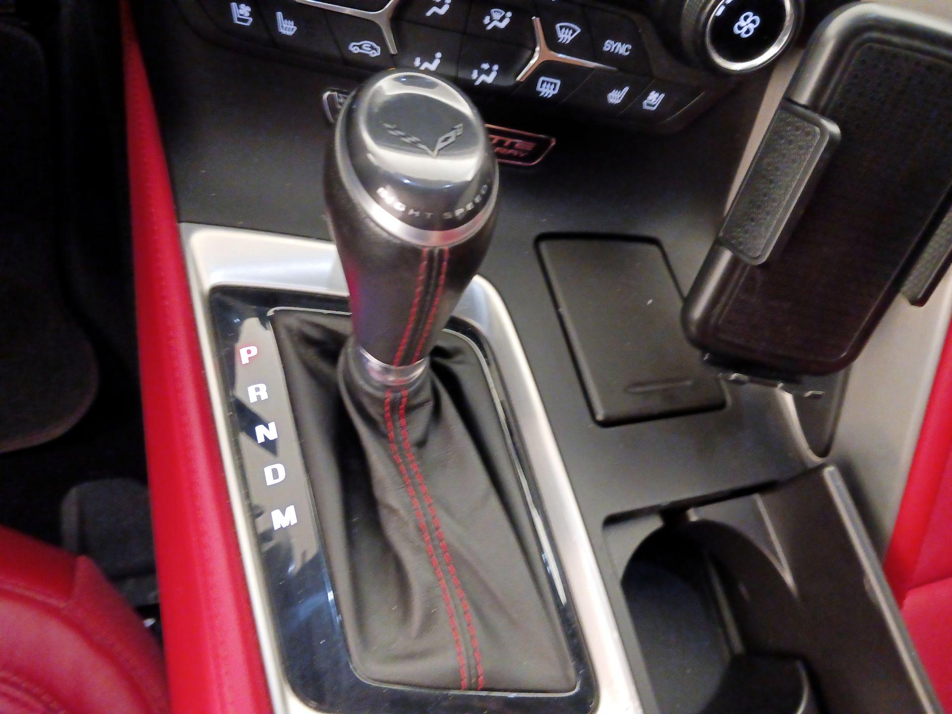 Thumbnail: 2015 Chevrolet Corvette - 18