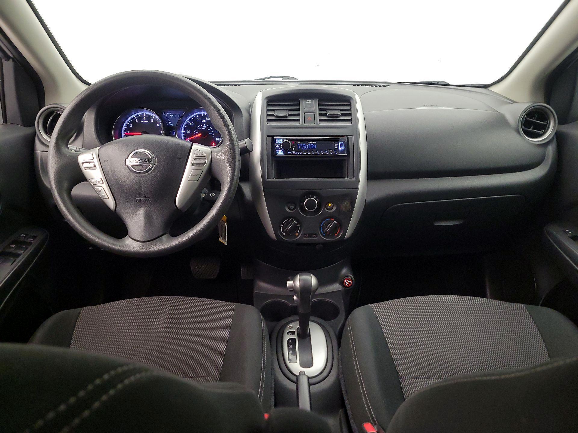 Thumbnail: 2018 Nissan Versa - 9