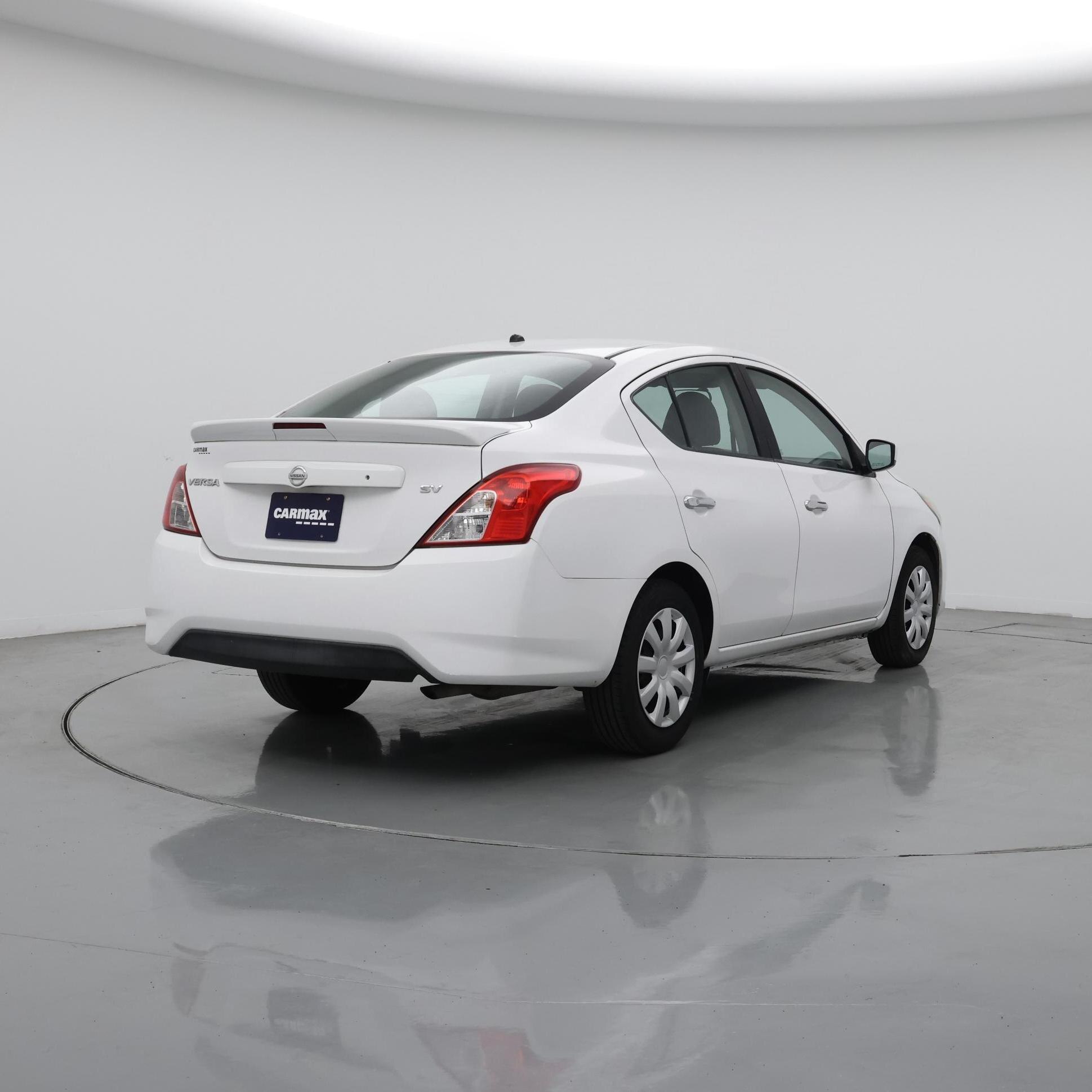 Thumbnail: 2018 Nissan Versa - 8