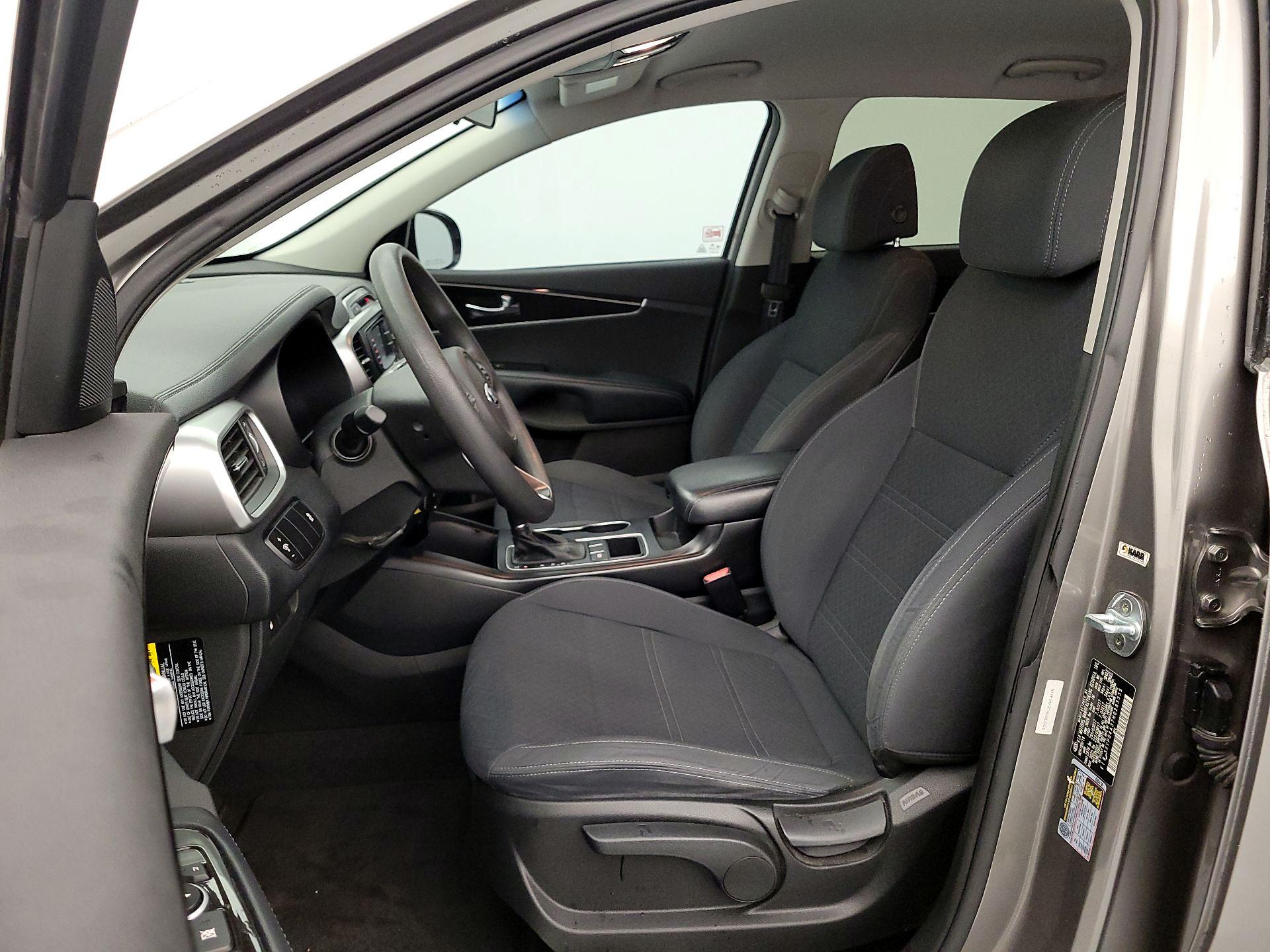 Thumbnail: 2017 Kia Sorento - 11