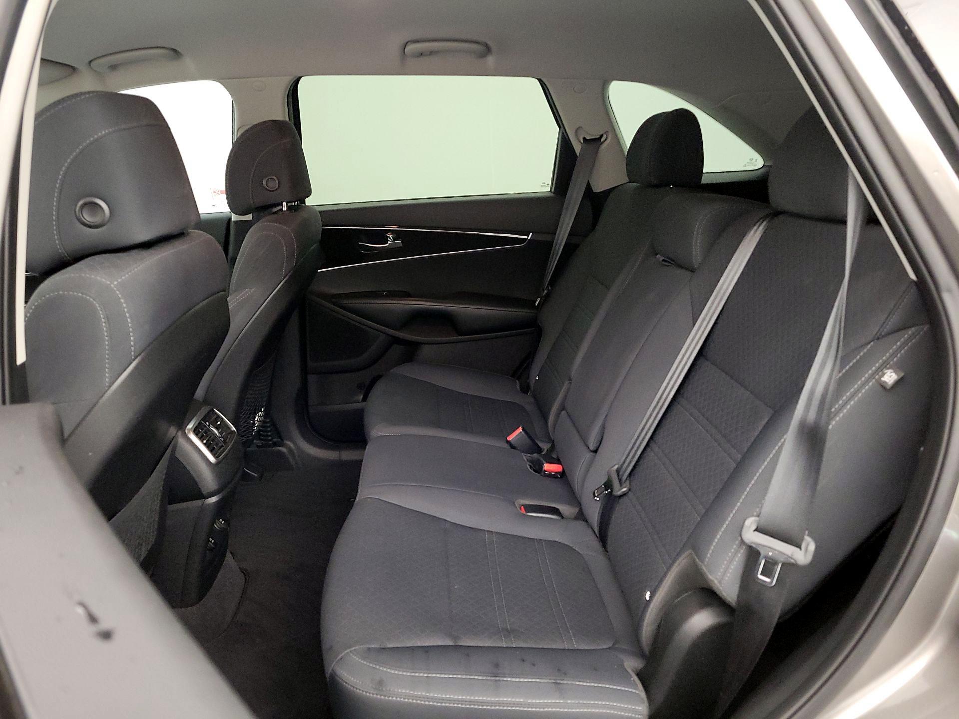 Thumbnail: 2017 Kia Sorento - 19