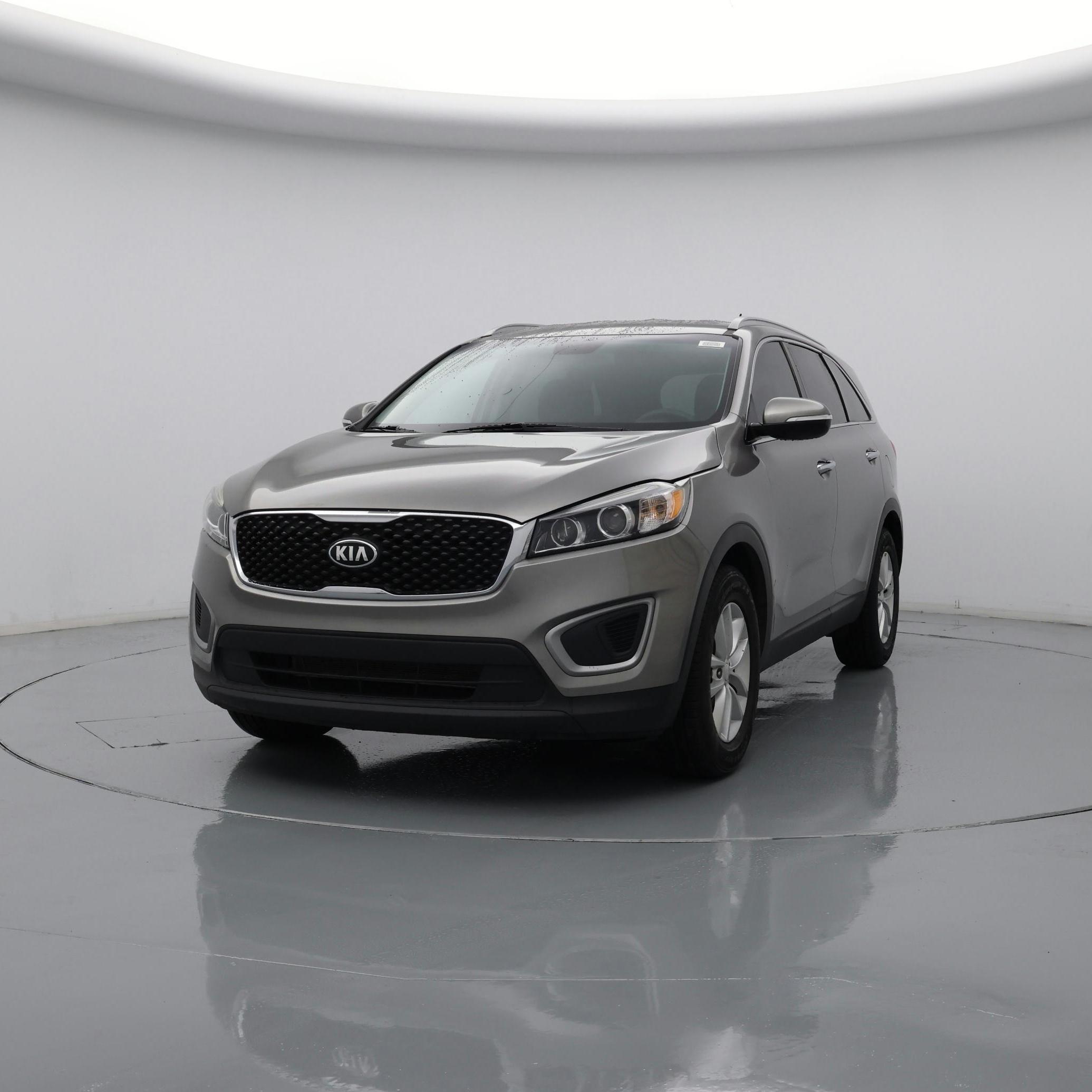 Thumbnail: 2017 Kia Sorento - 4
