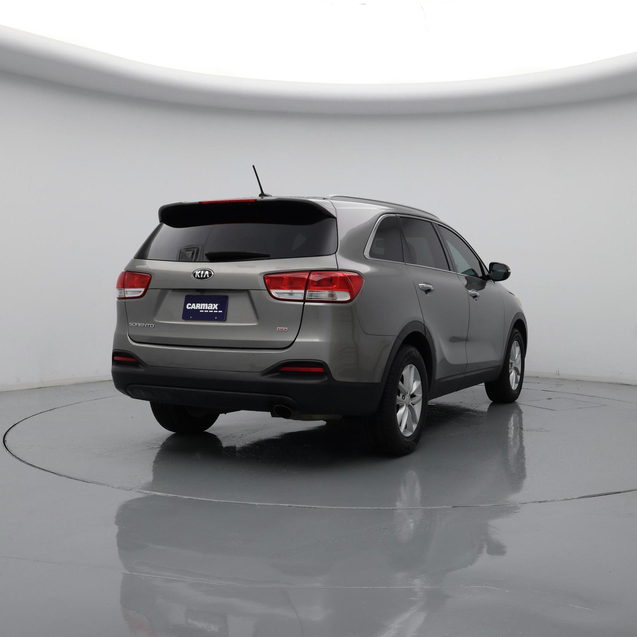 Thumbnail: 2017 Kia Sorento - 8