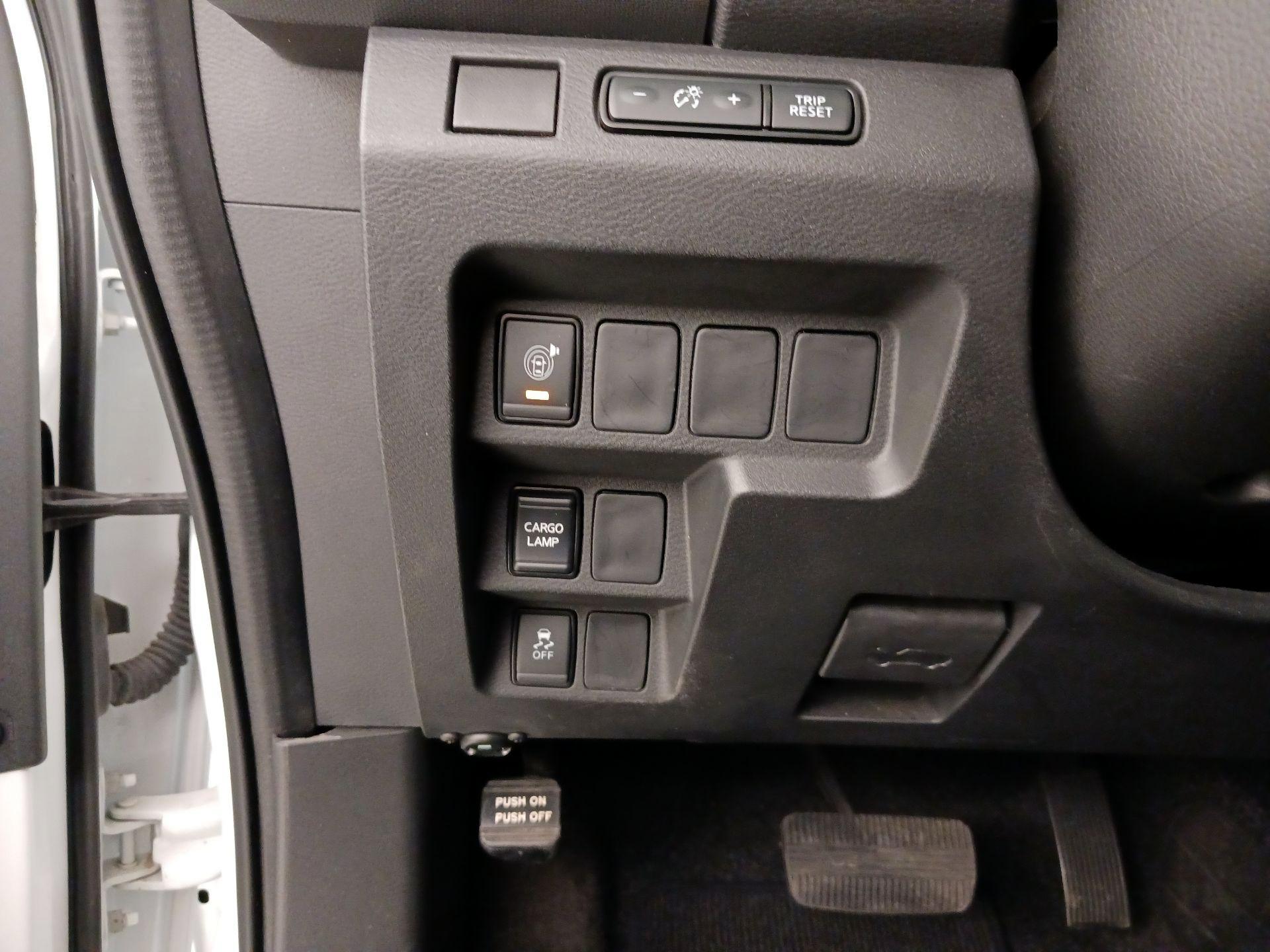 Thumbnail: 2023 Nissan Frontier - 13