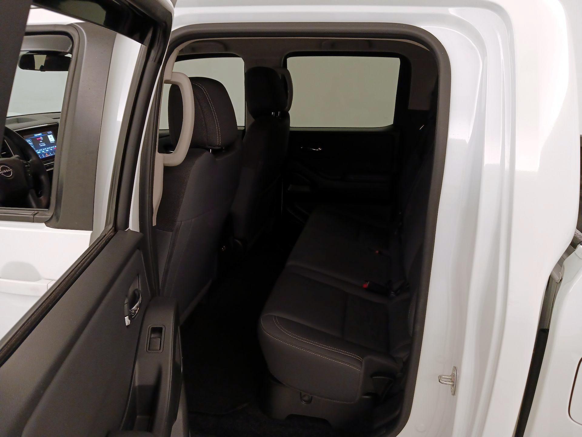 Thumbnail: 2023 Nissan Frontier - 19