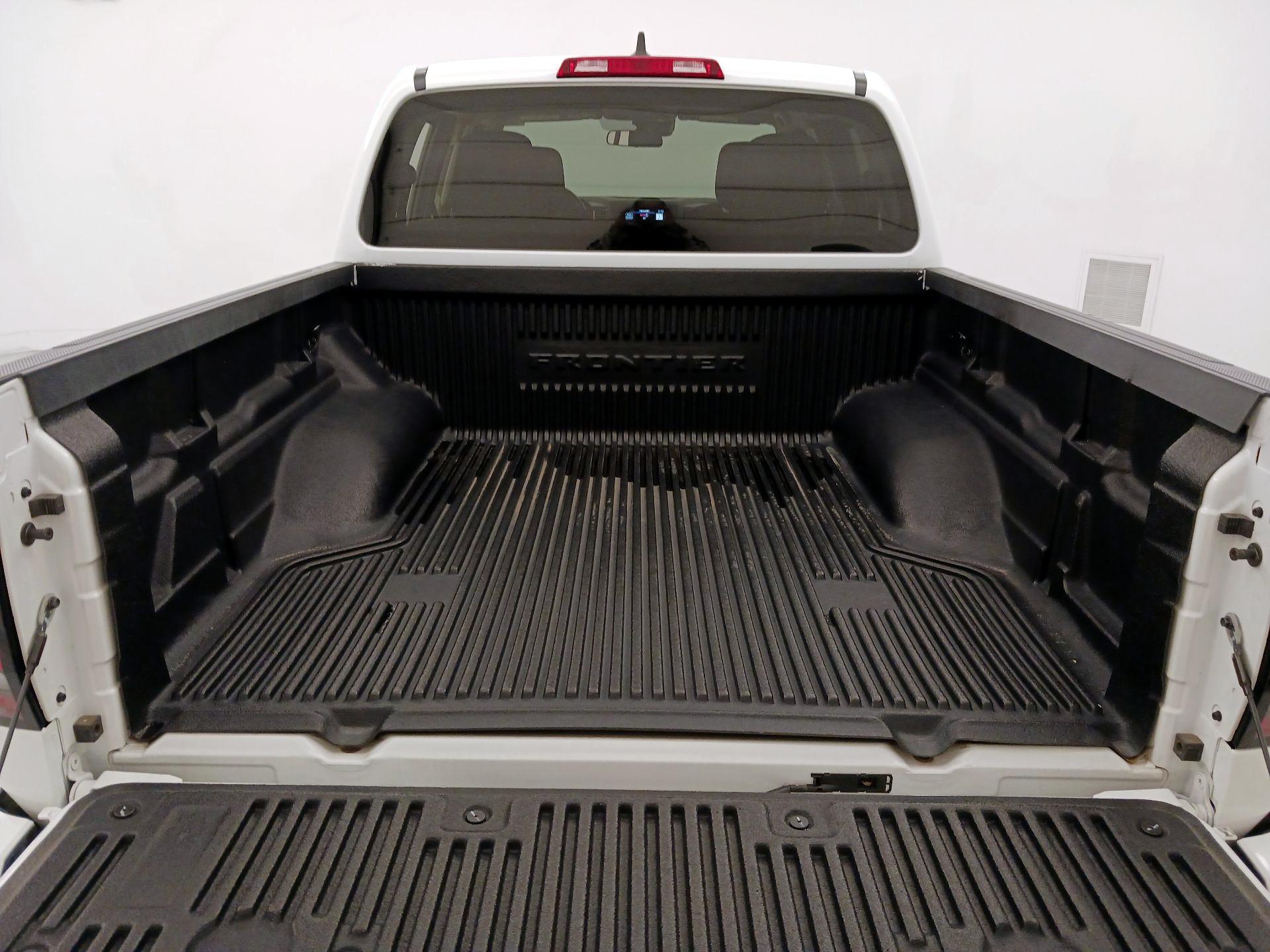 Thumbnail: 2023 Nissan Frontier - 20