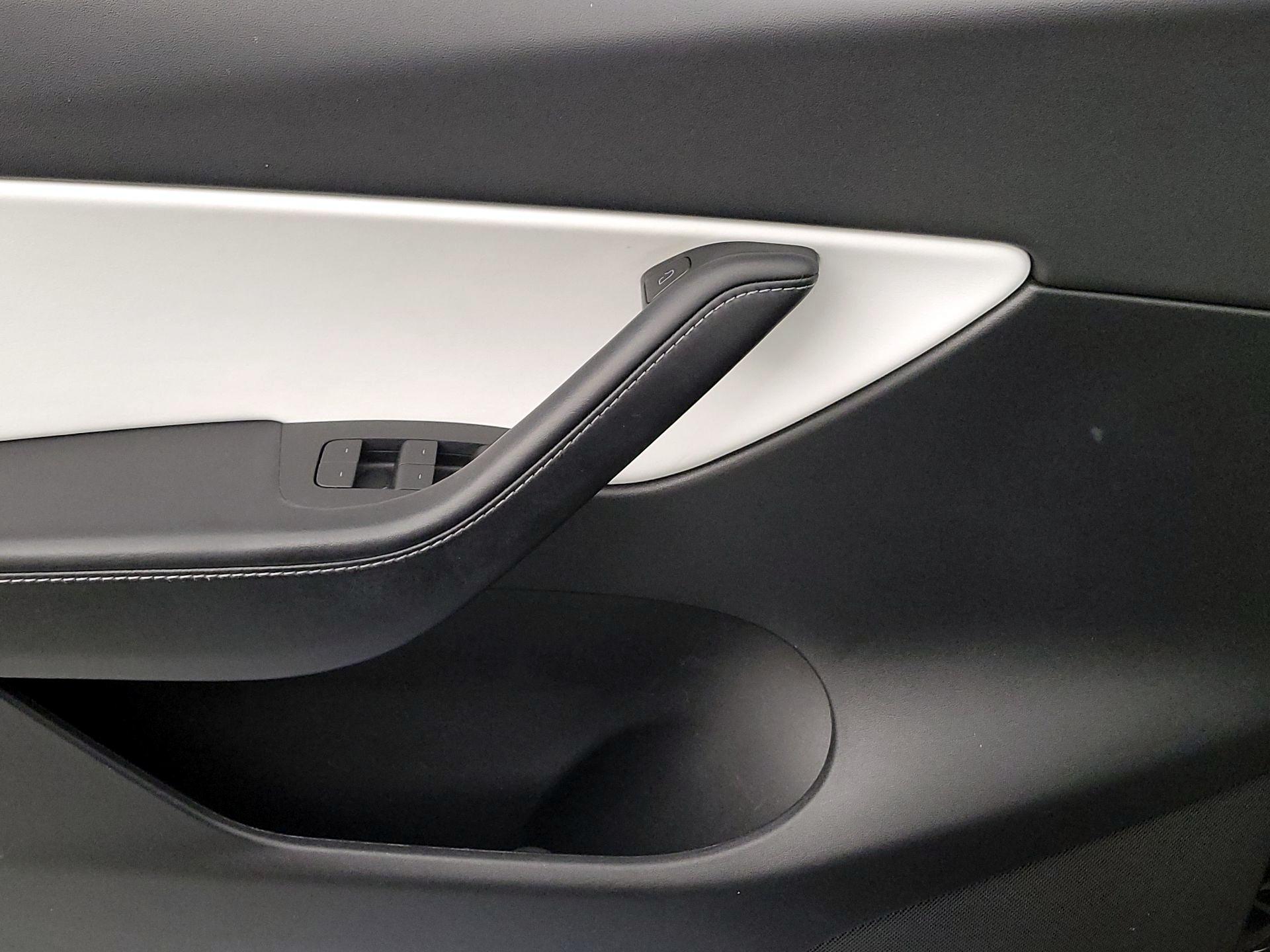 Thumbnail: 2021 Tesla Model Y - 12