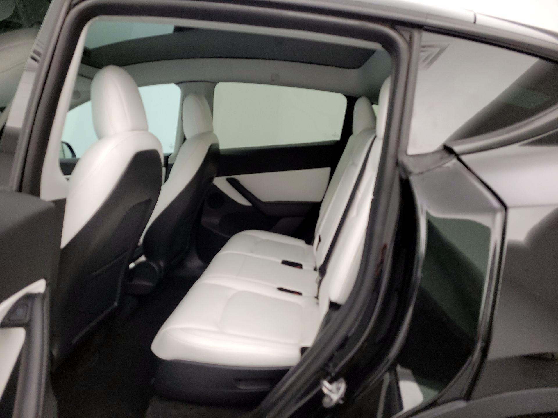 Thumbnail: 2021 Tesla Model Y - 18