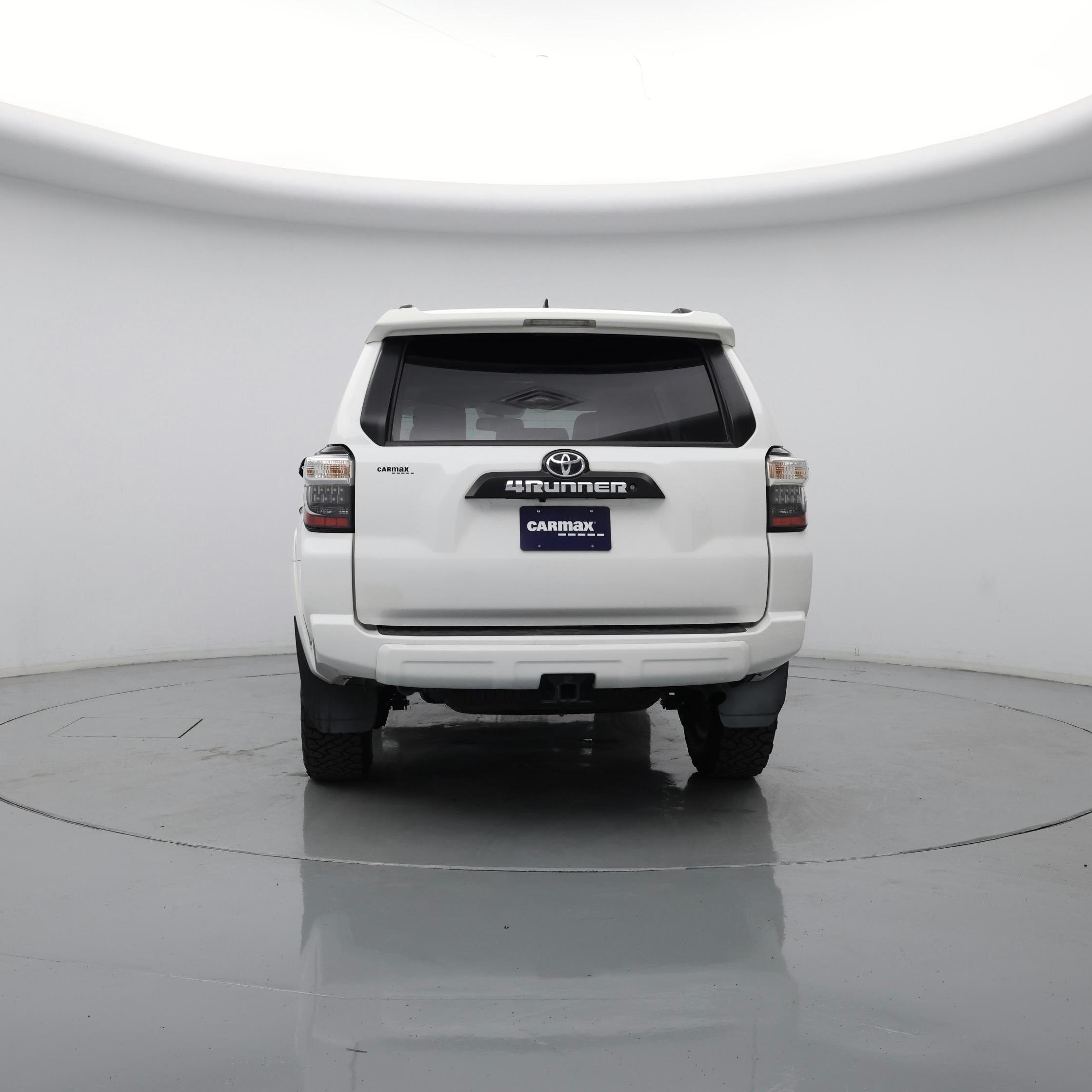 Thumbnail: 2016 Toyota 4Runner - 6