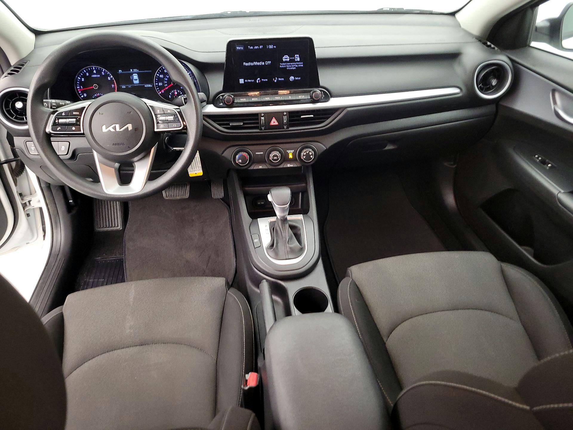 Thumbnail: 2023 Kia Forte - 9