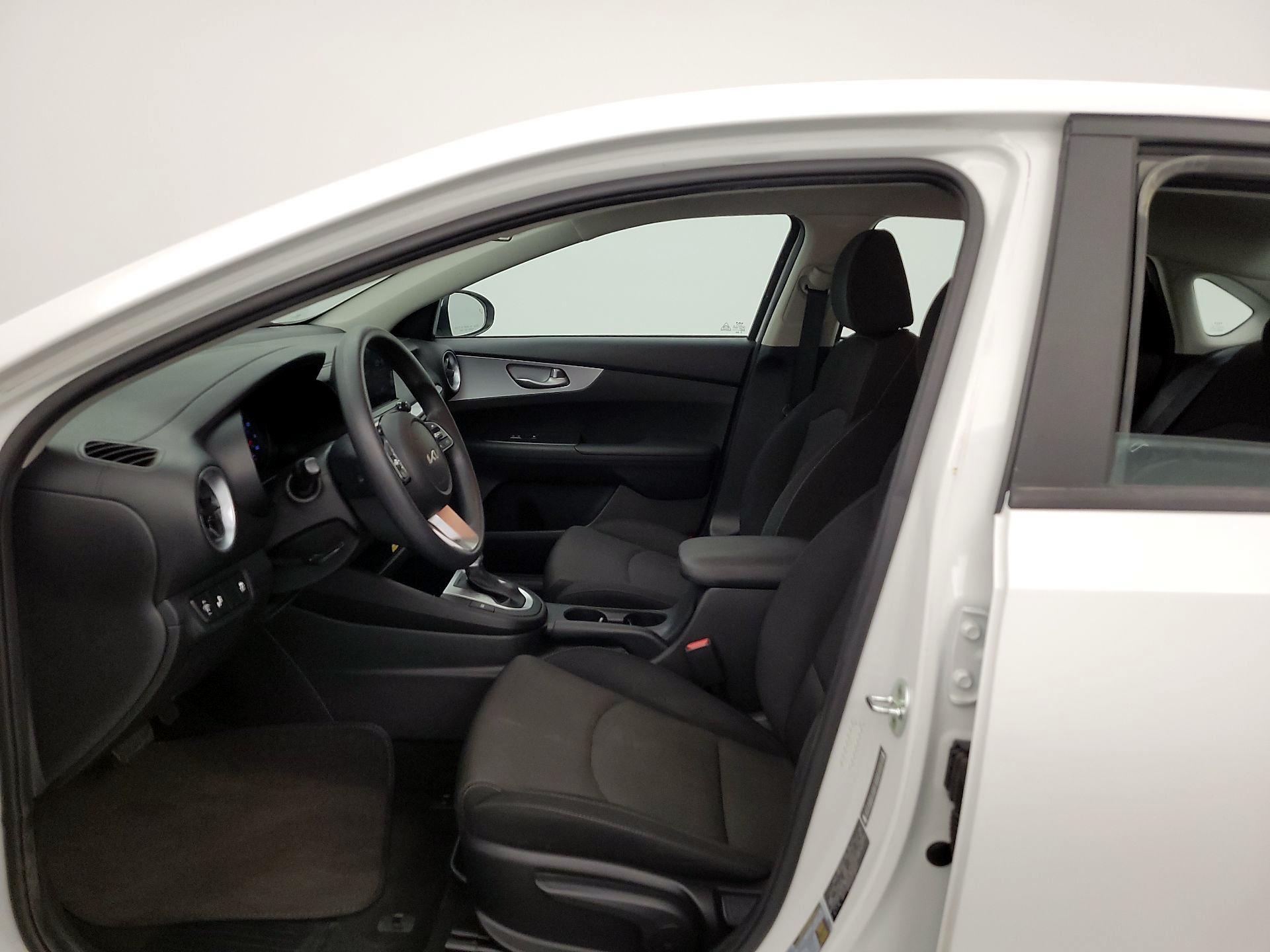 Thumbnail: 2023 Kia Forte - 11